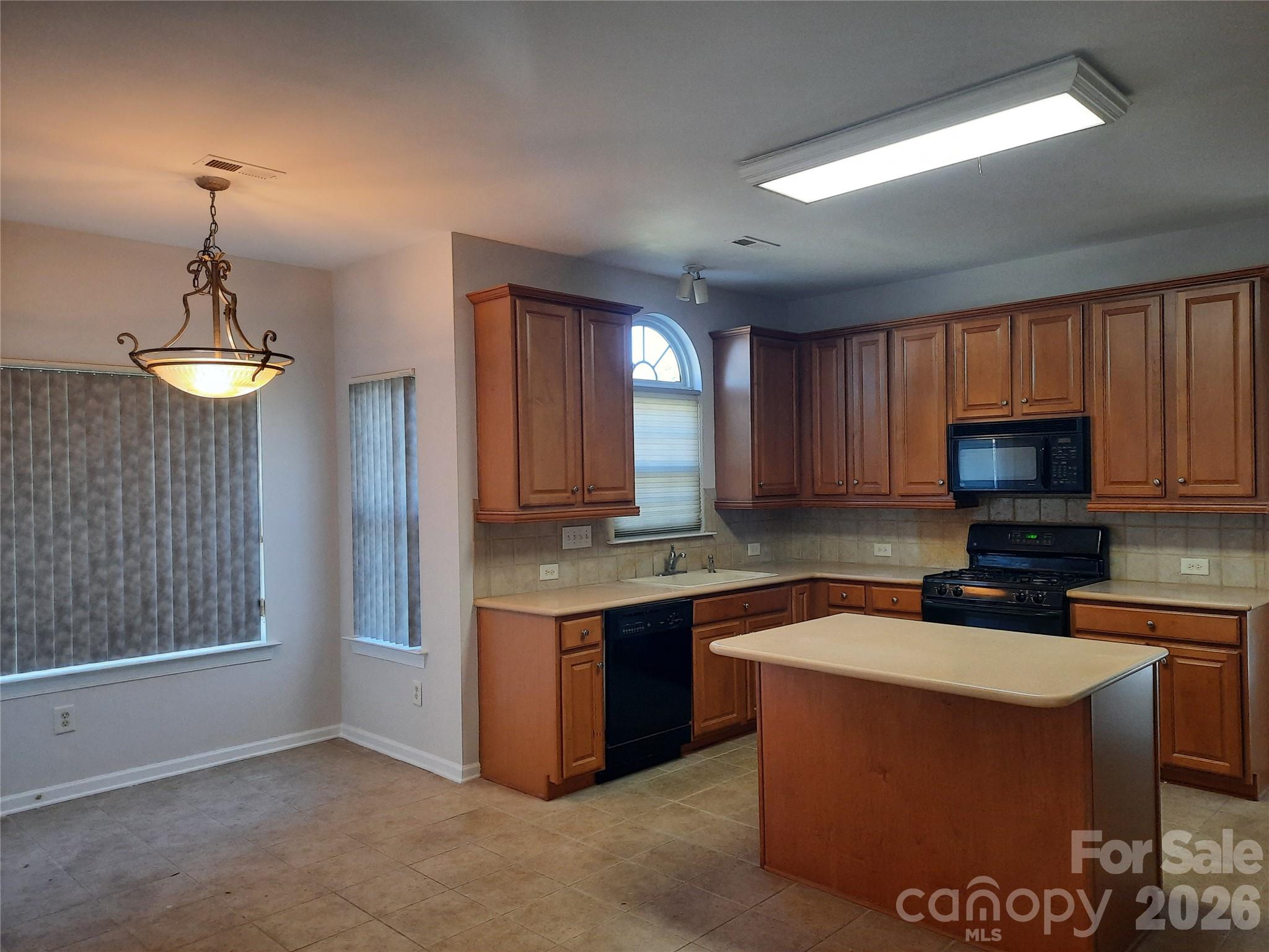 4704 Mimosa Place