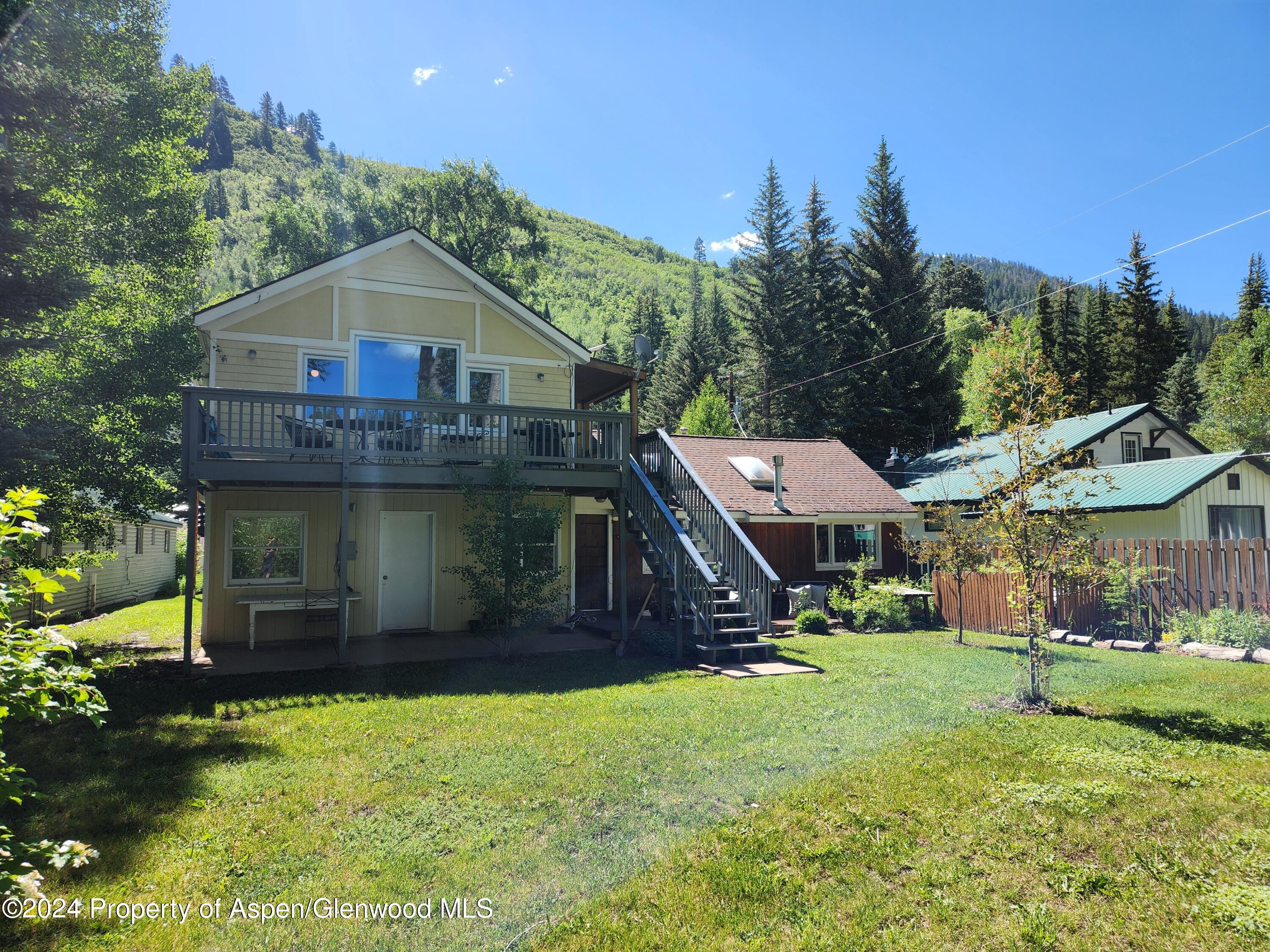 385 Redstone Boulevard