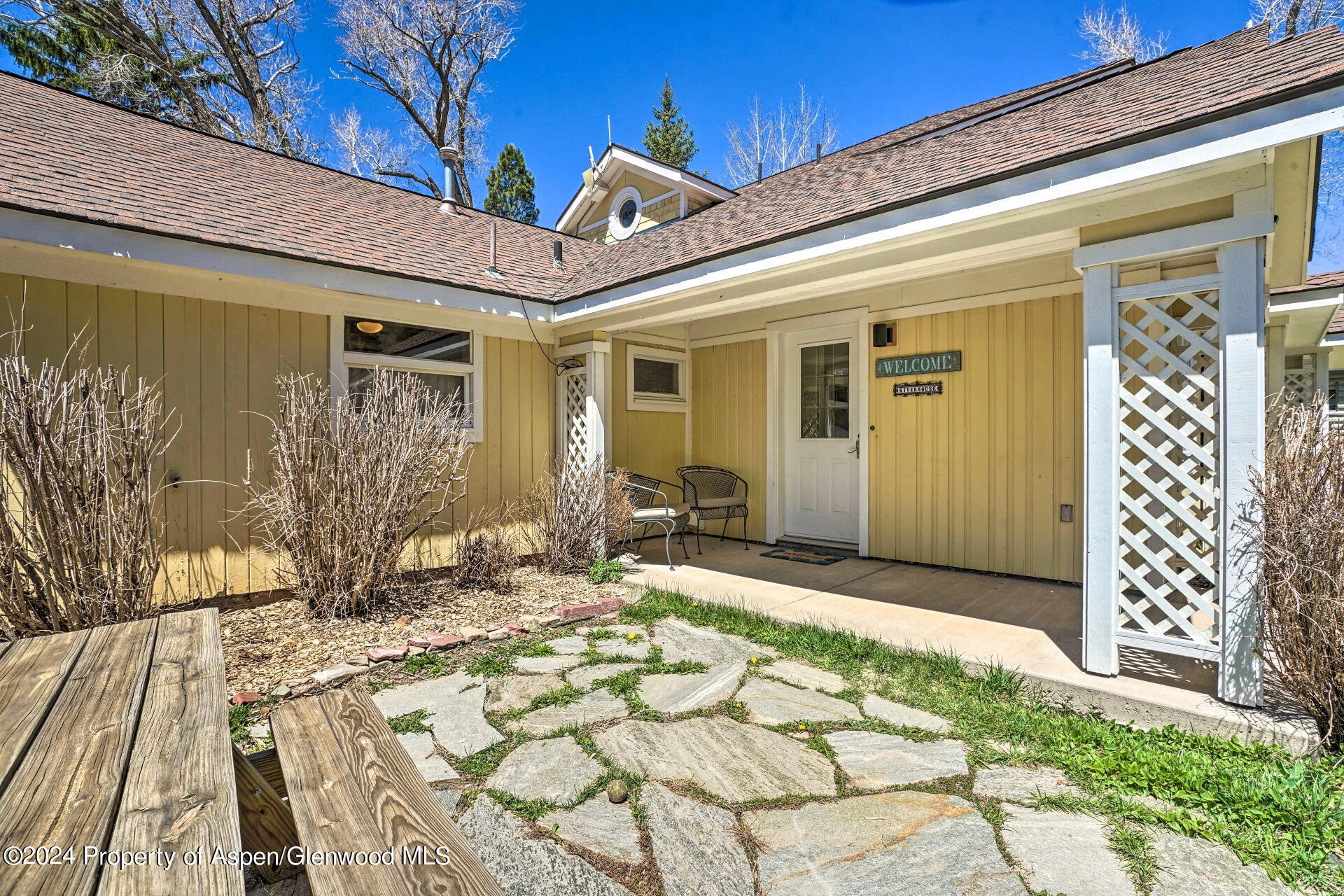 385 Redstone Boulevard