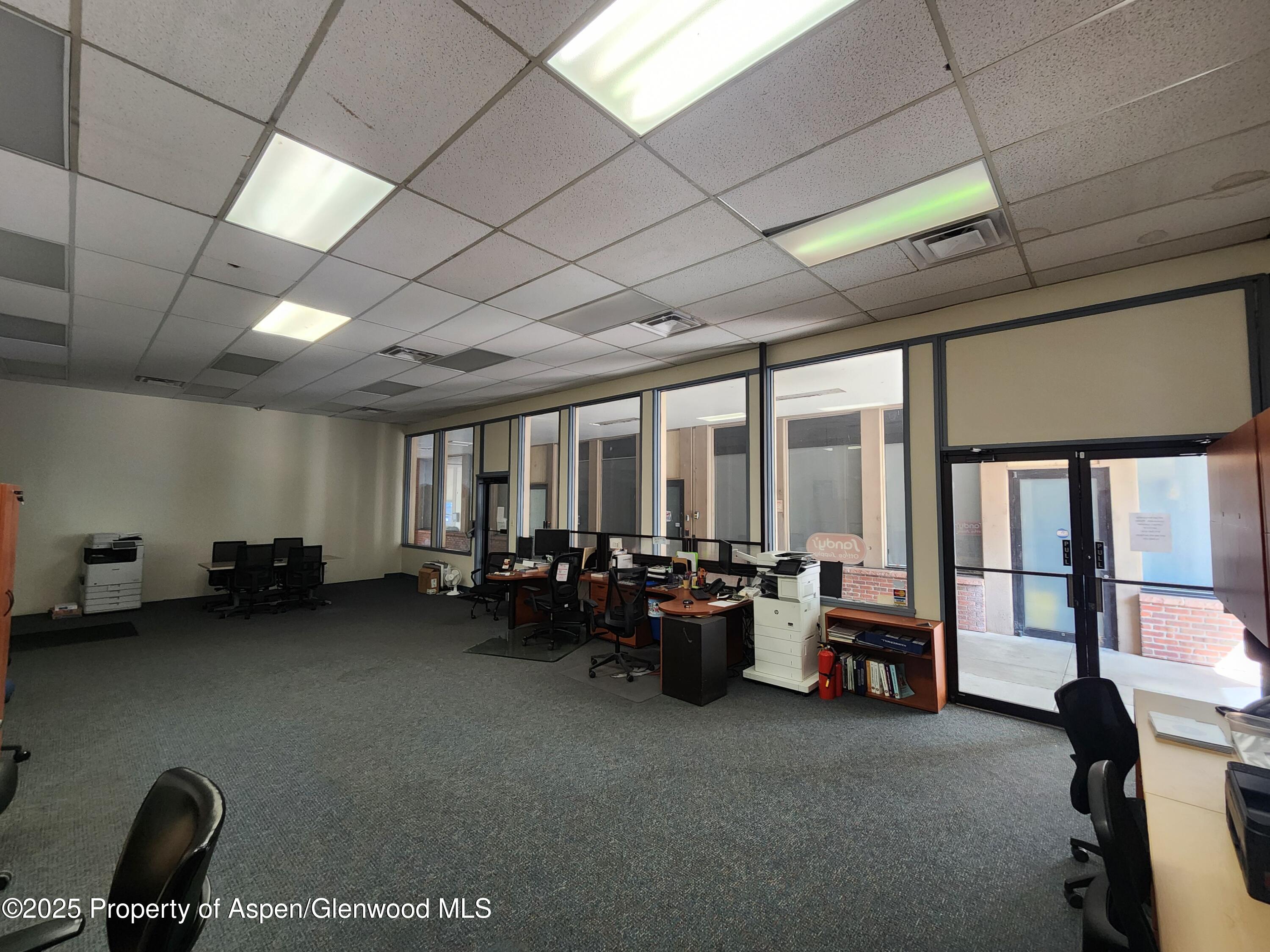 1605 GRAND Avenue Unit J