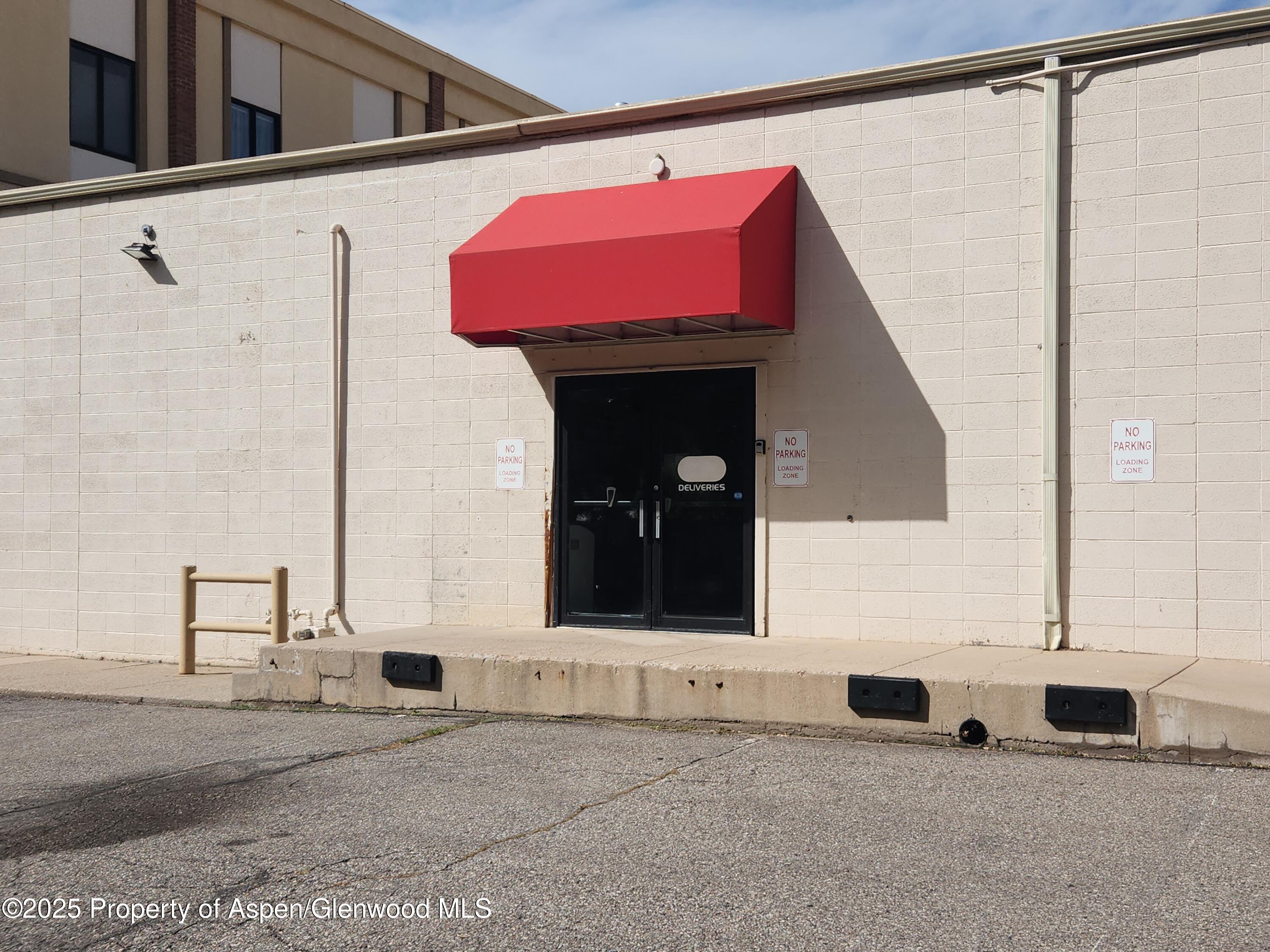 1605 GRAND Avenue Unit J