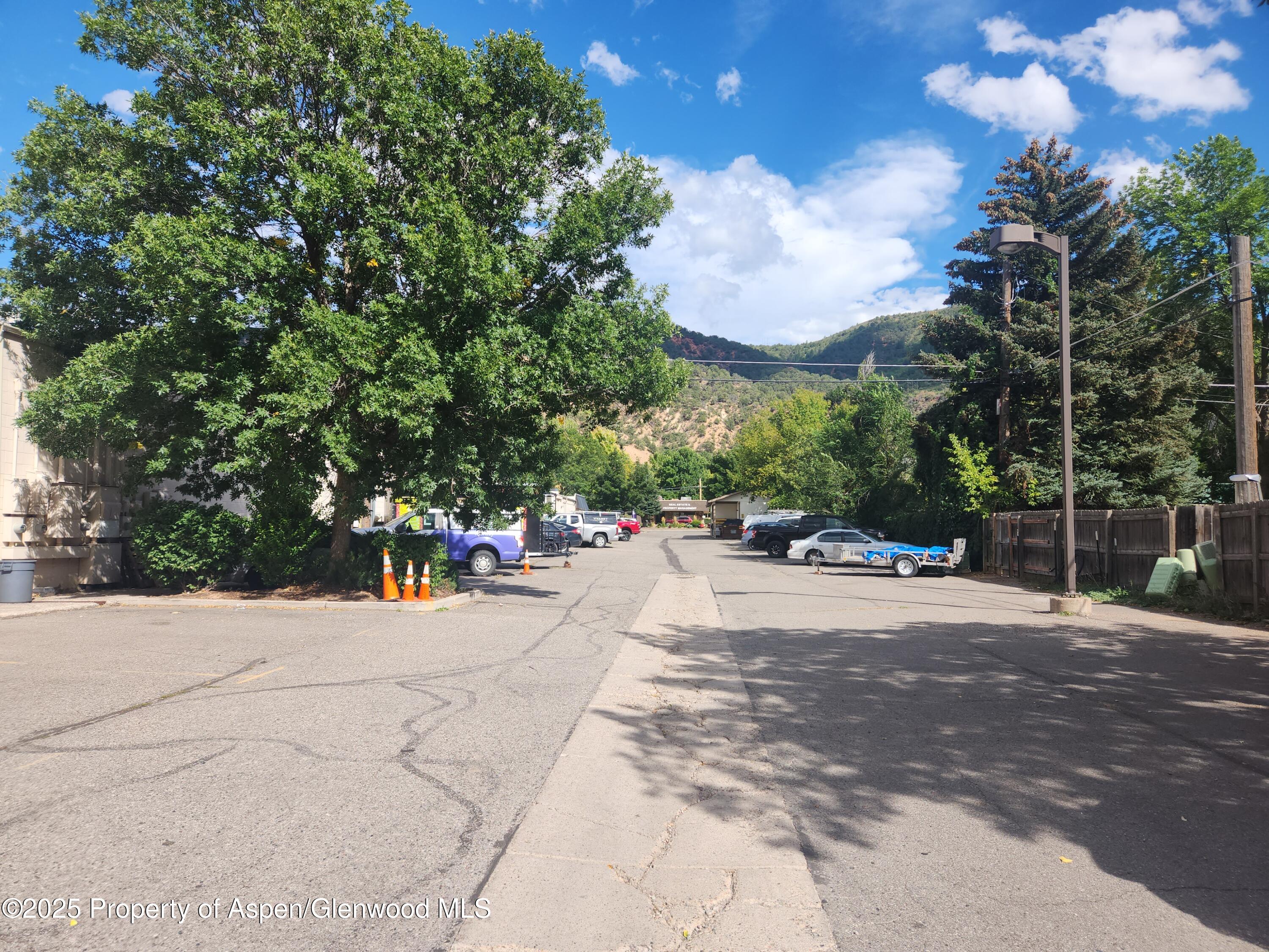 1605 GRAND Avenue Unit J