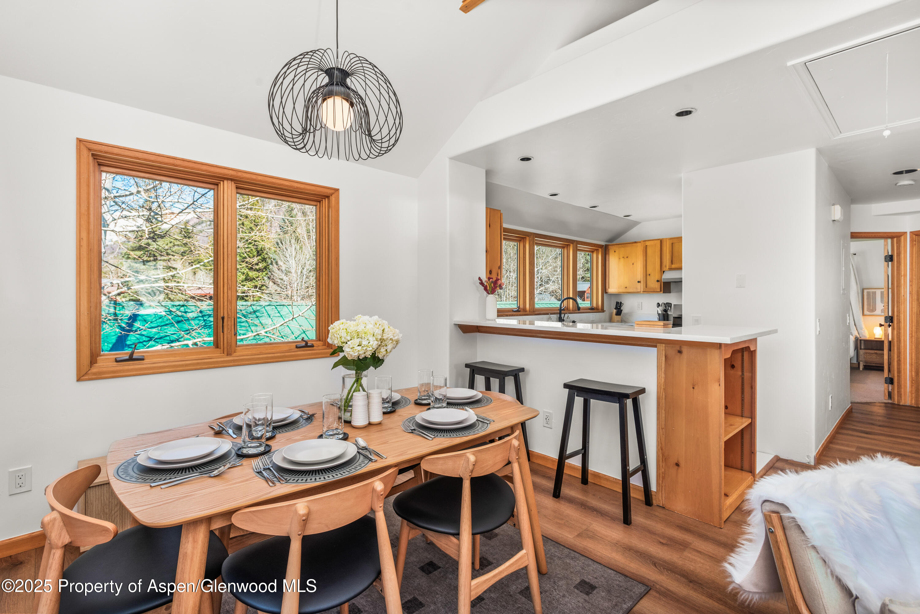 385 Redstone Boulevard Unit: Upper