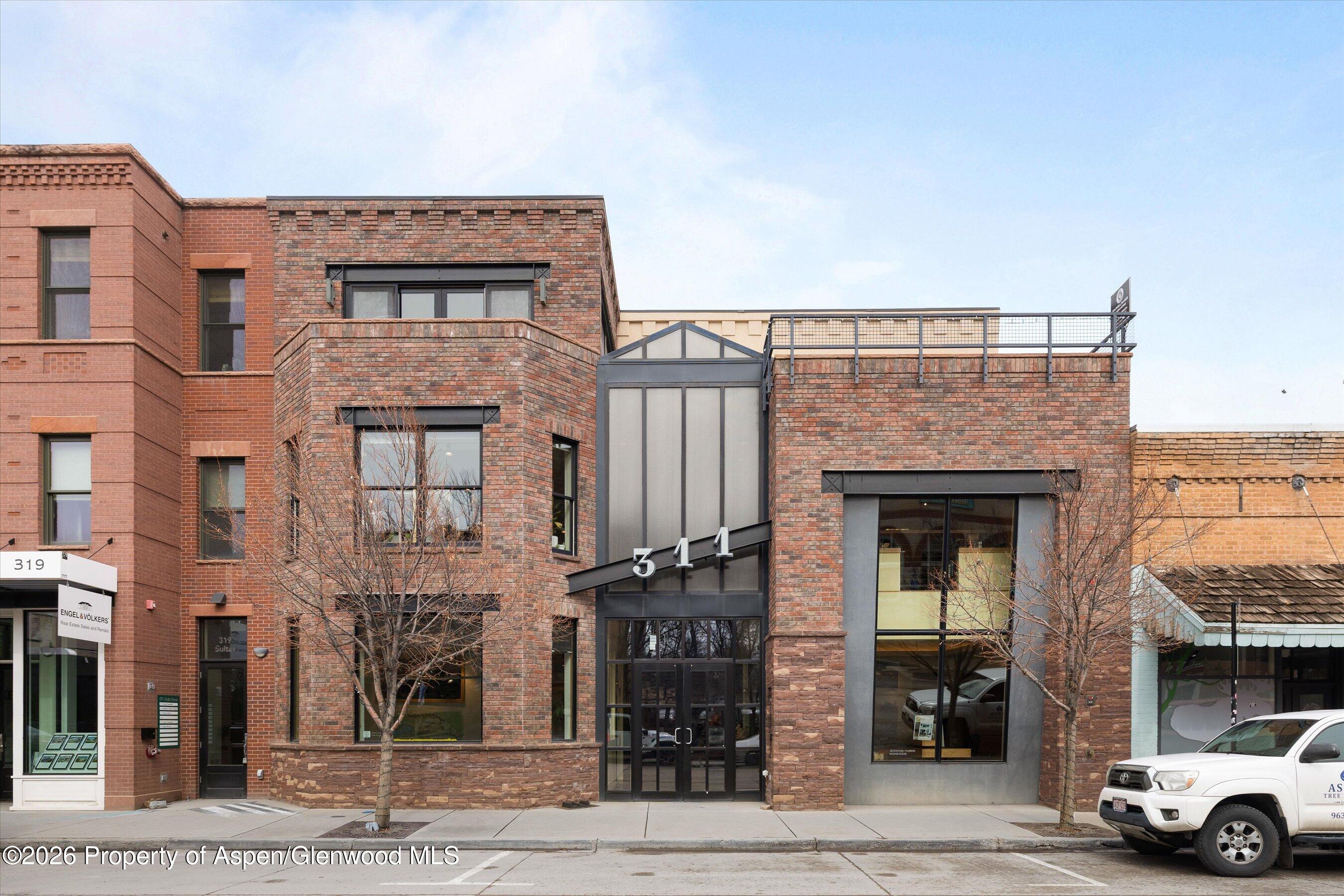 311 Main Street 102