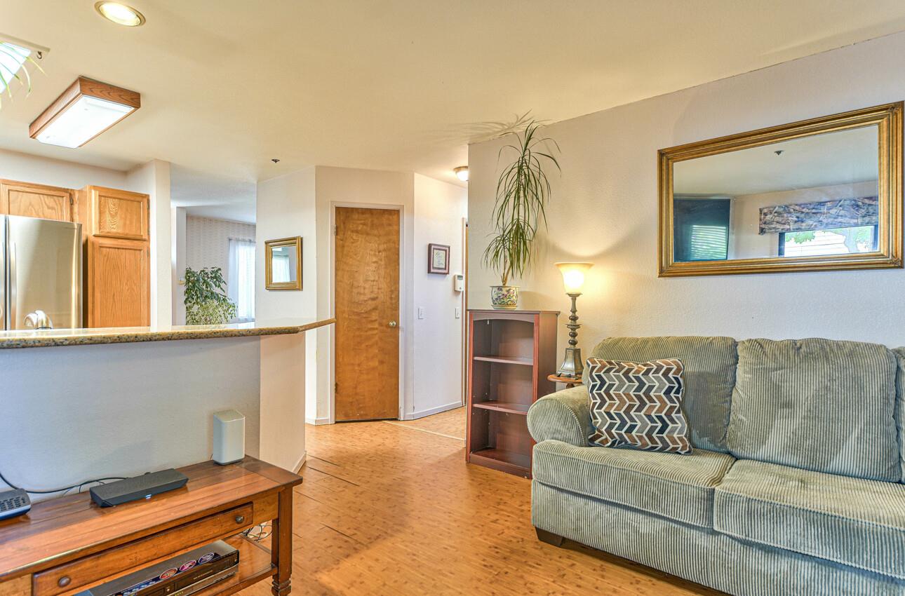 1131 Kimberly CT