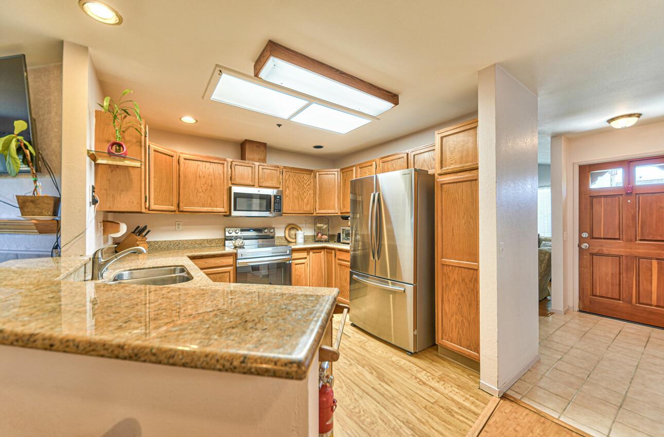 1131 Kimberly CT