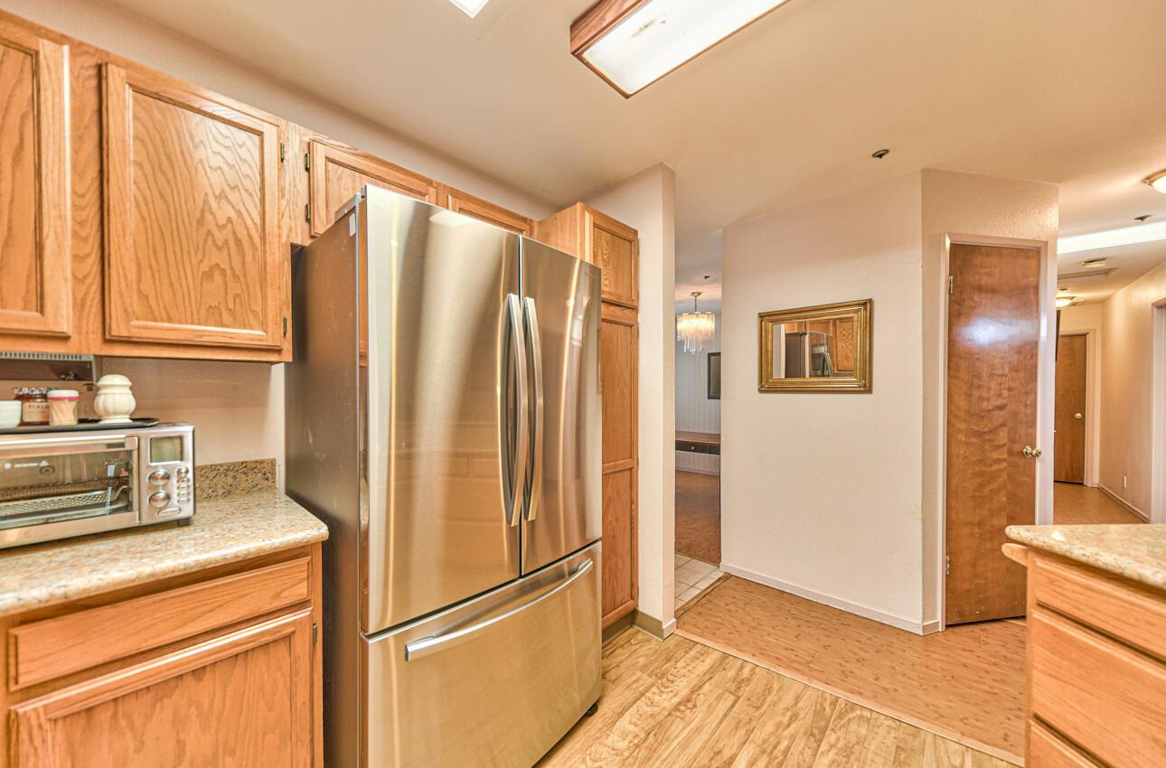 1131 Kimberly CT