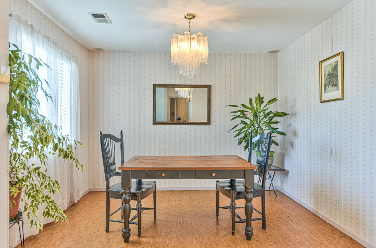 1131 Kimberly CT