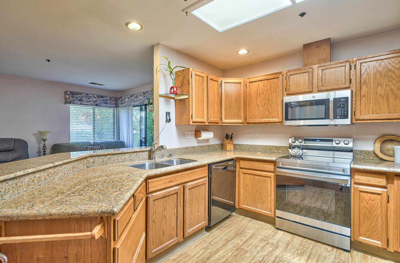 1131 Kimberly CT