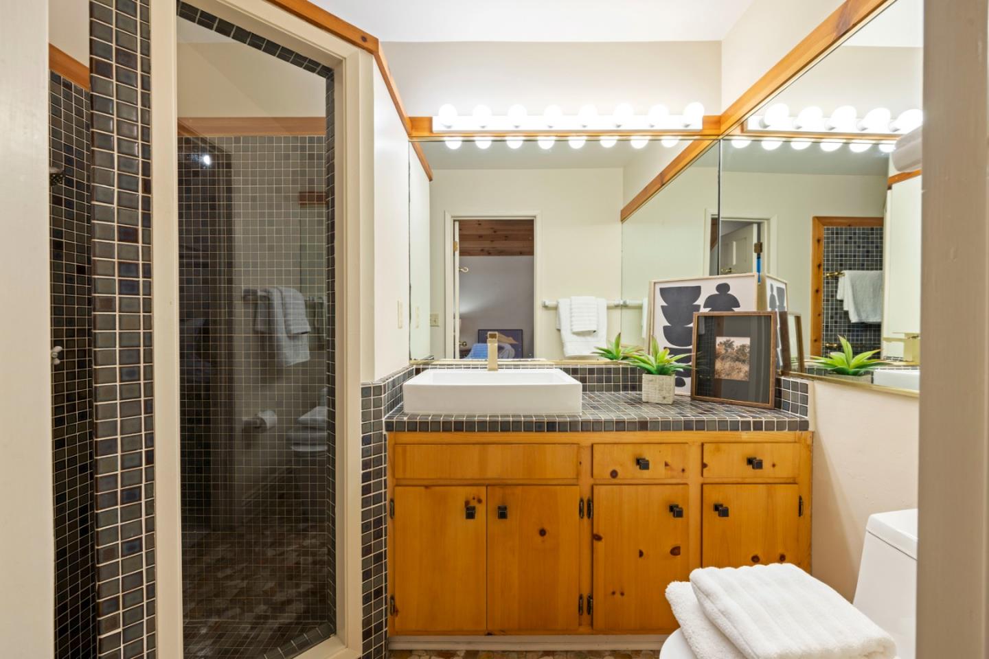 0 NE Corner Lobos & 1st AVE