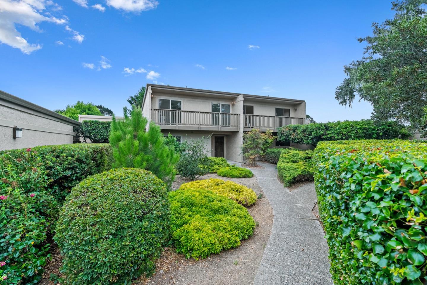 66 Montsalas DR