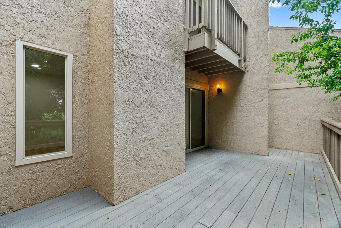 66 Montsalas DR