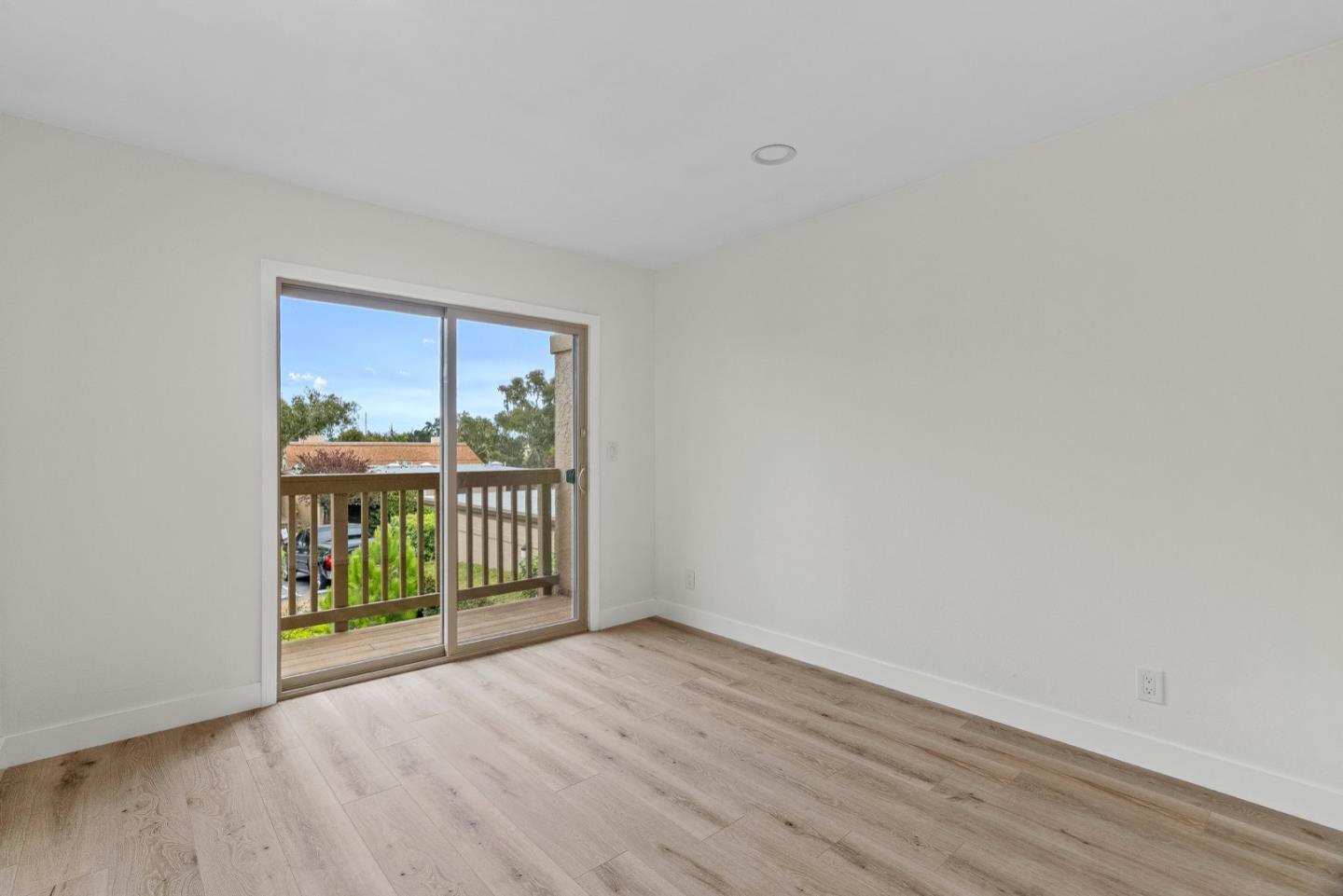 66 Montsalas DR