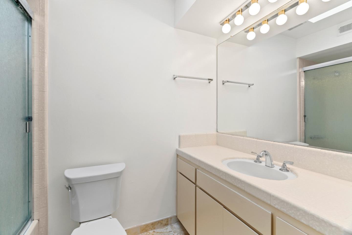 66 Montsalas DR