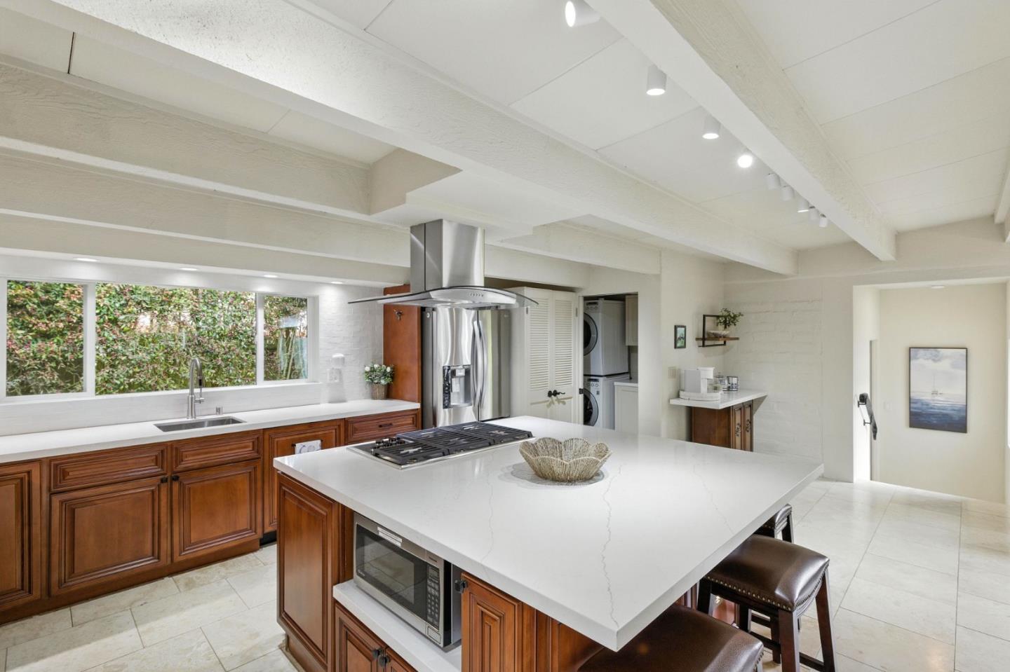 4021 El Bosque Drive