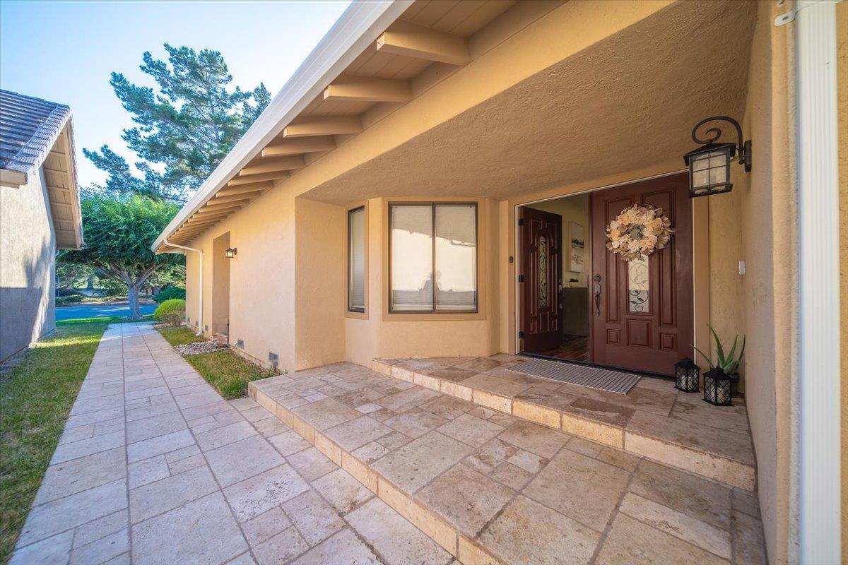 14075 Mountain Quail Road
