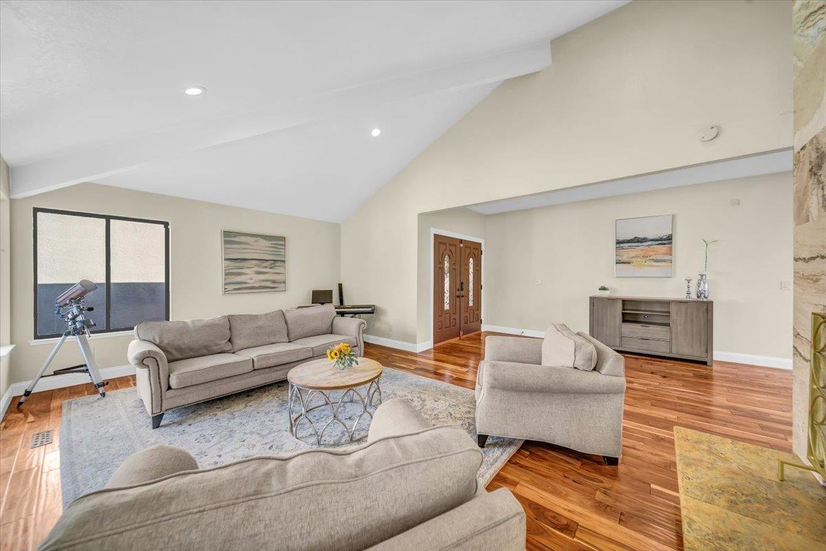 14075 Mountain Quail Road