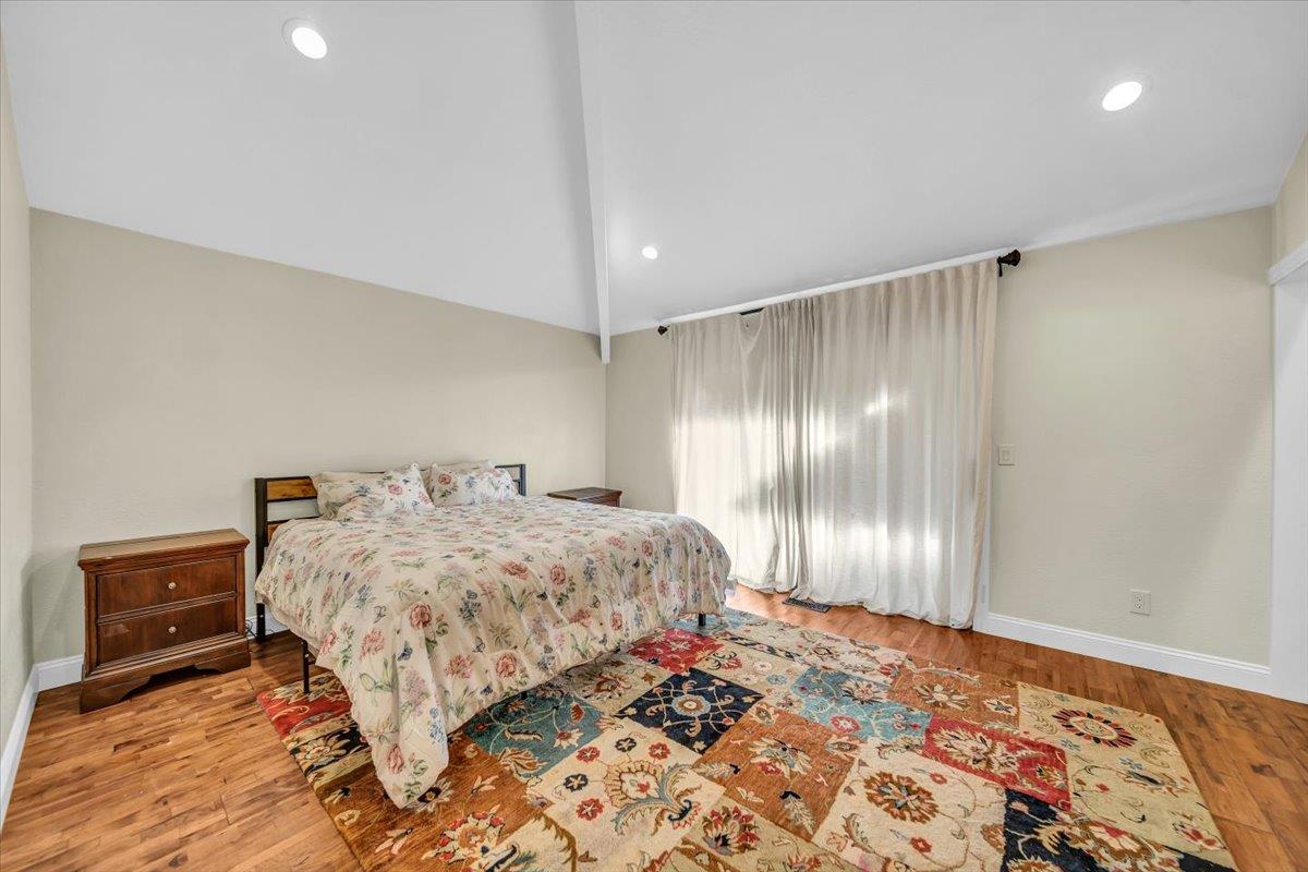 14075 Mountain Quail Road