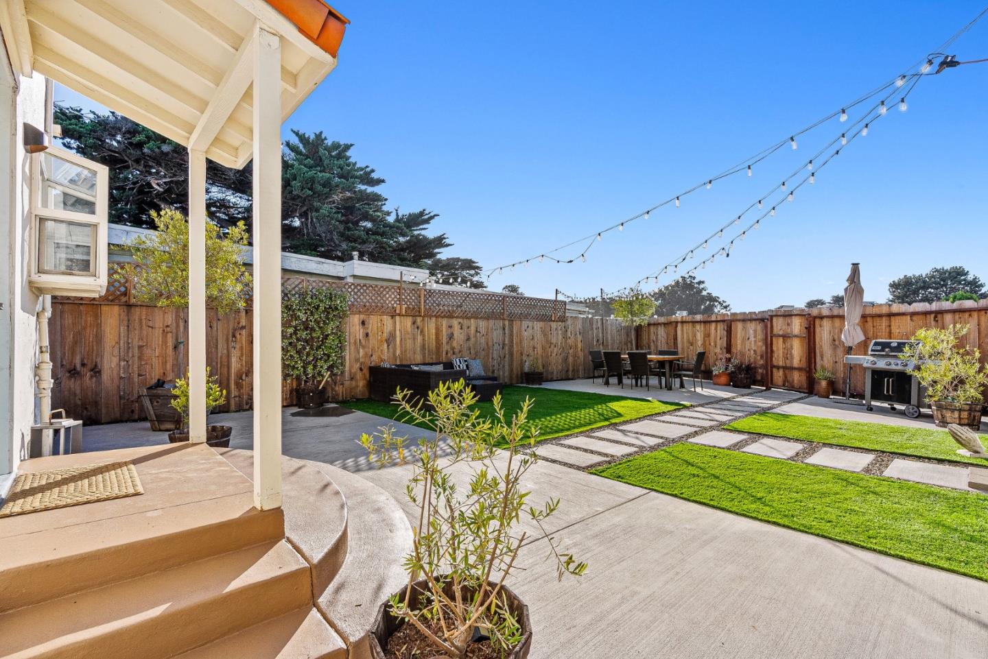 37 Portola AVE