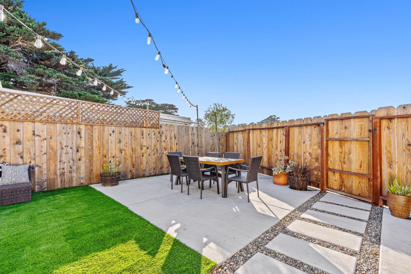 37 Portola AVE