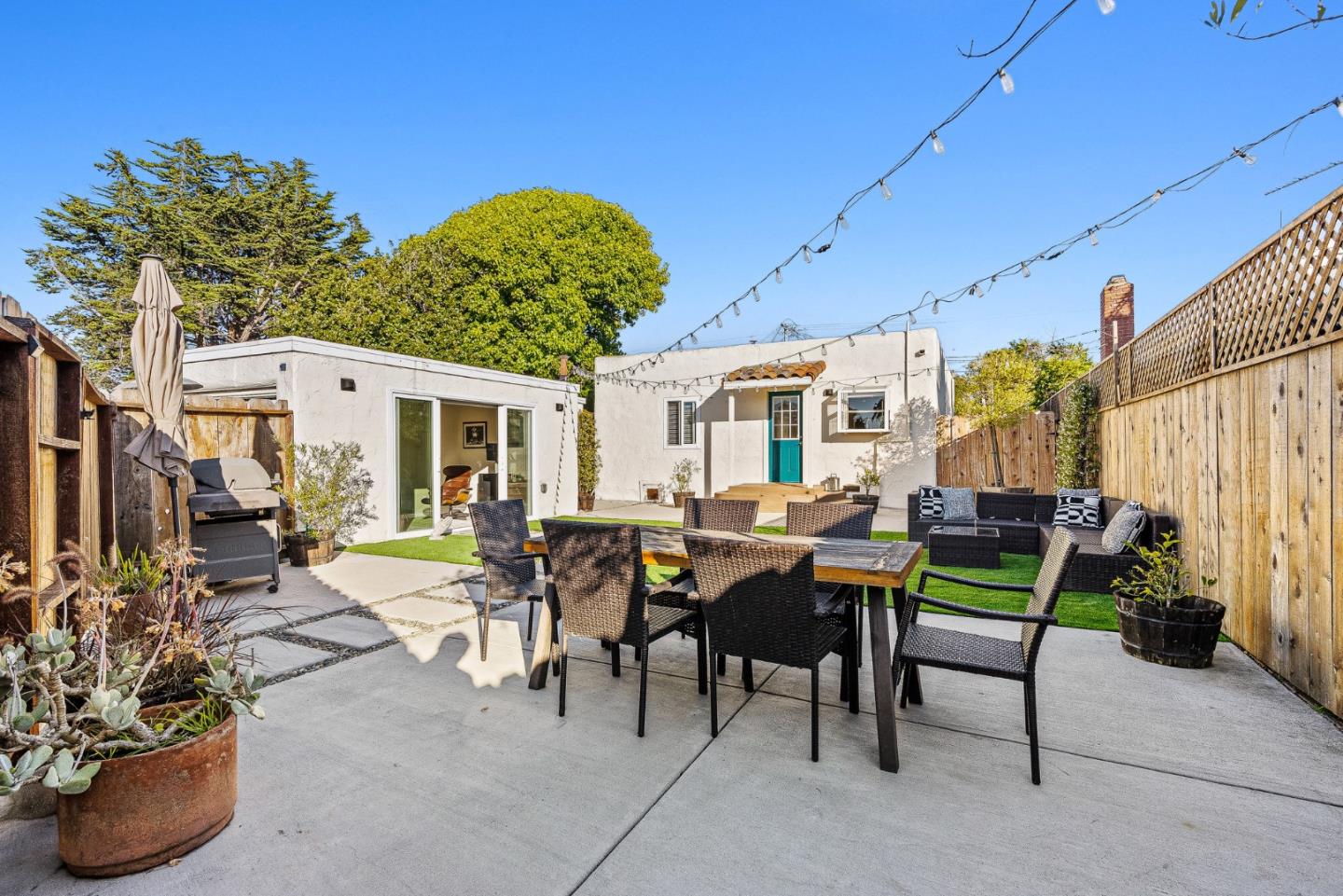 37 Portola AVE