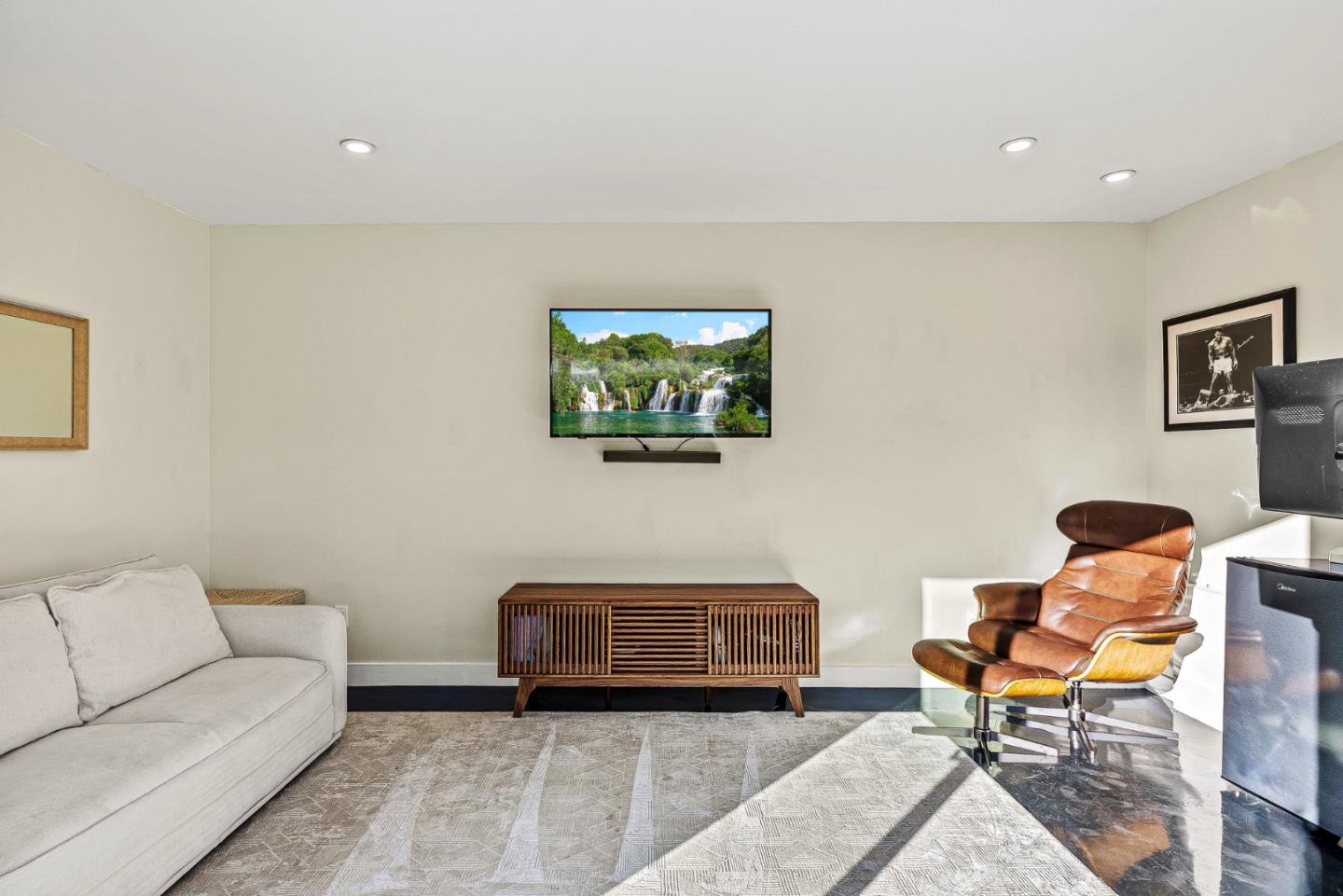 37 Portola AVE