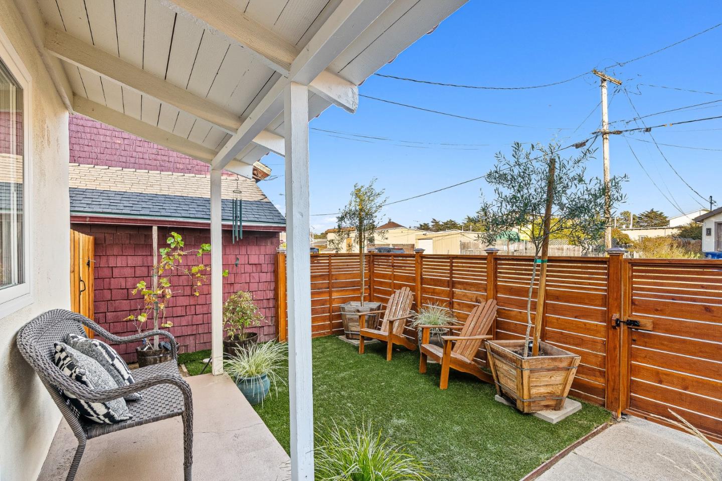 37 Portola AVE