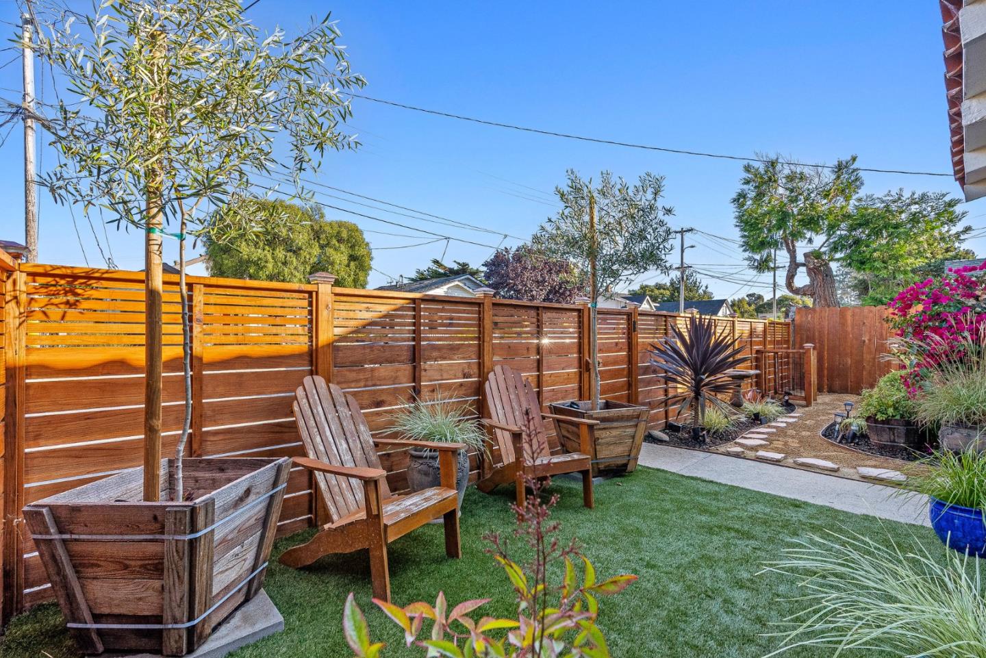37 Portola AVE