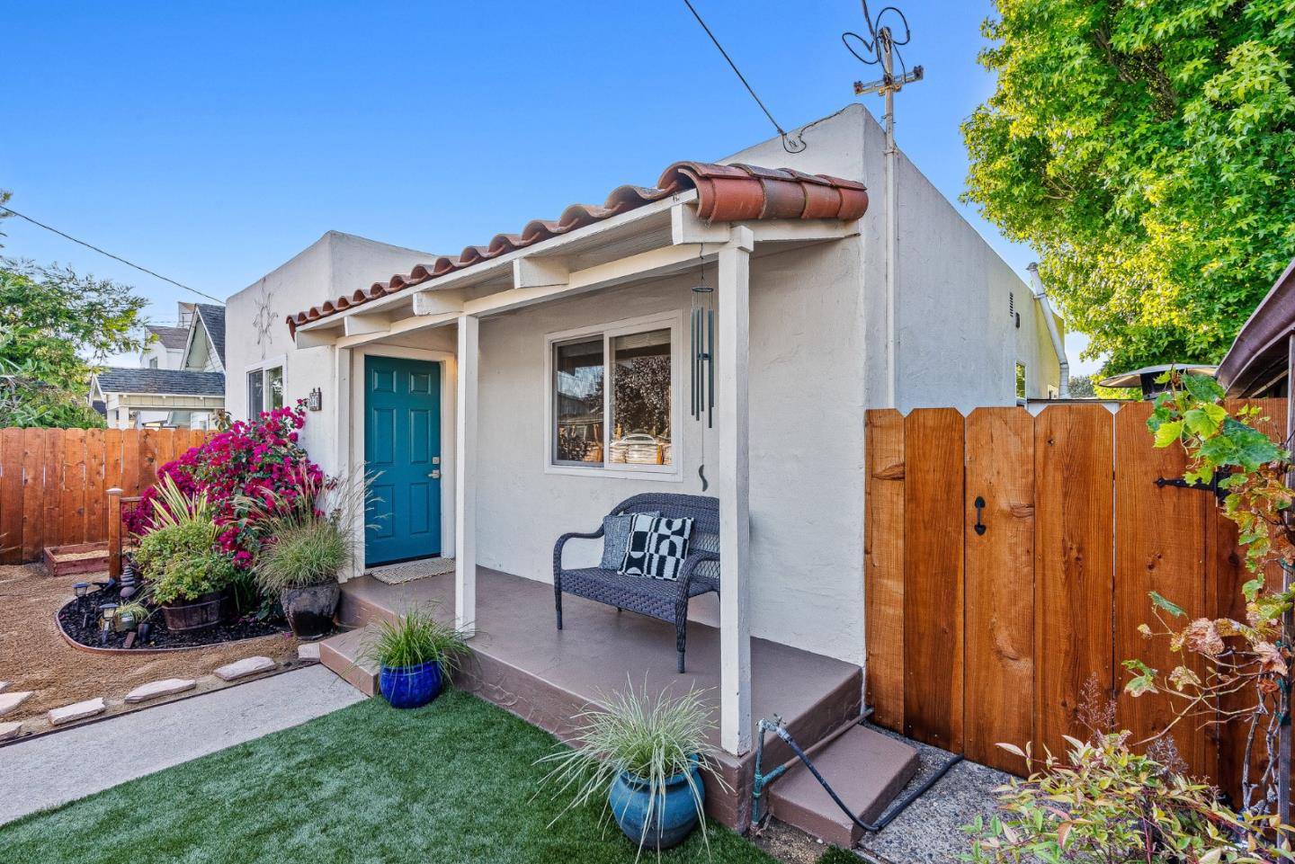 37 Portola AVE