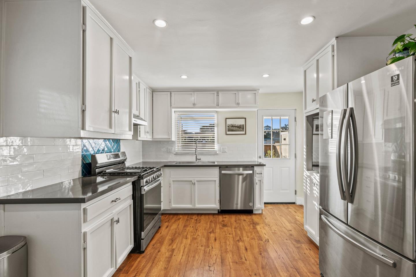37 Portola AVE