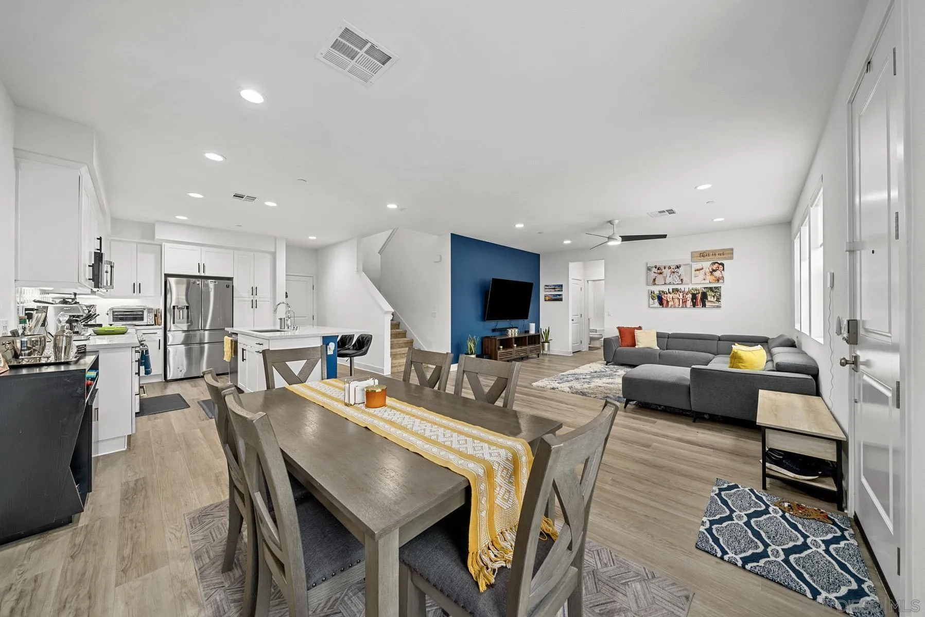 8714 Aruba Ln