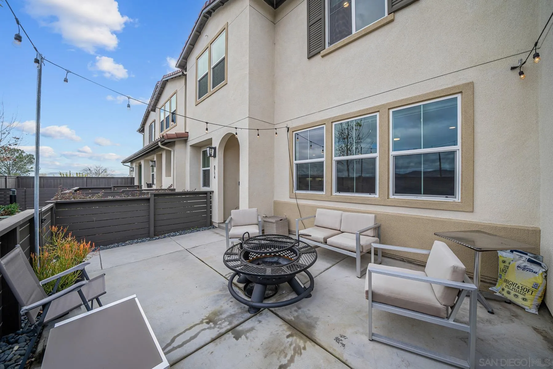 8714 Aruba Ln