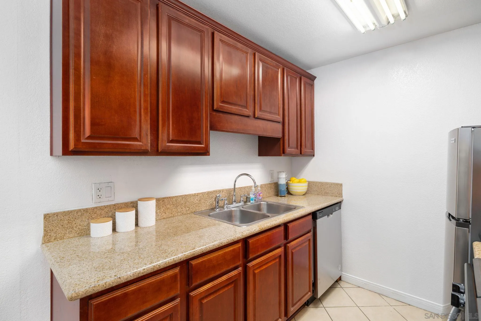 1351 Holly Ave Unit I