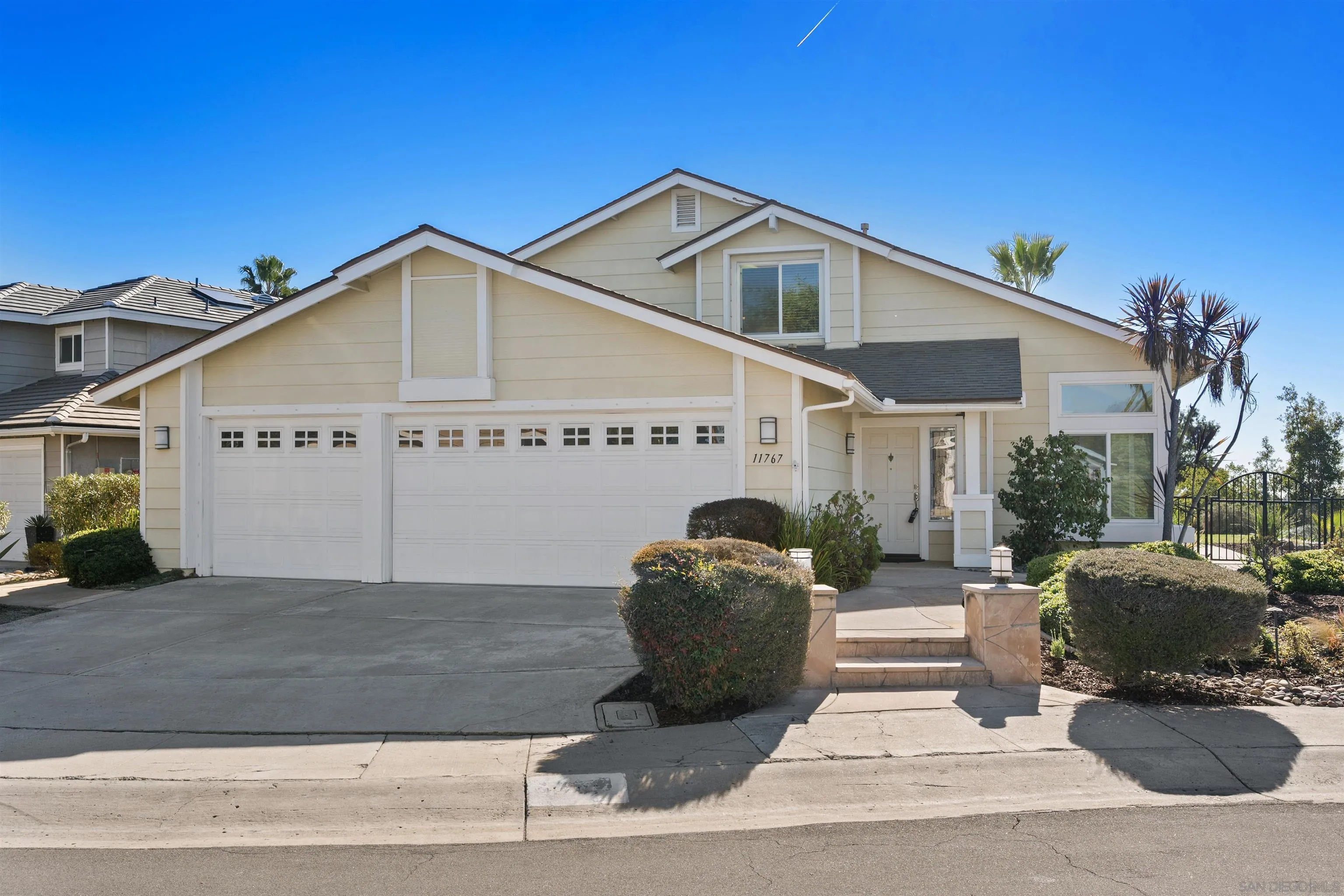 11767 Clearwood Ct