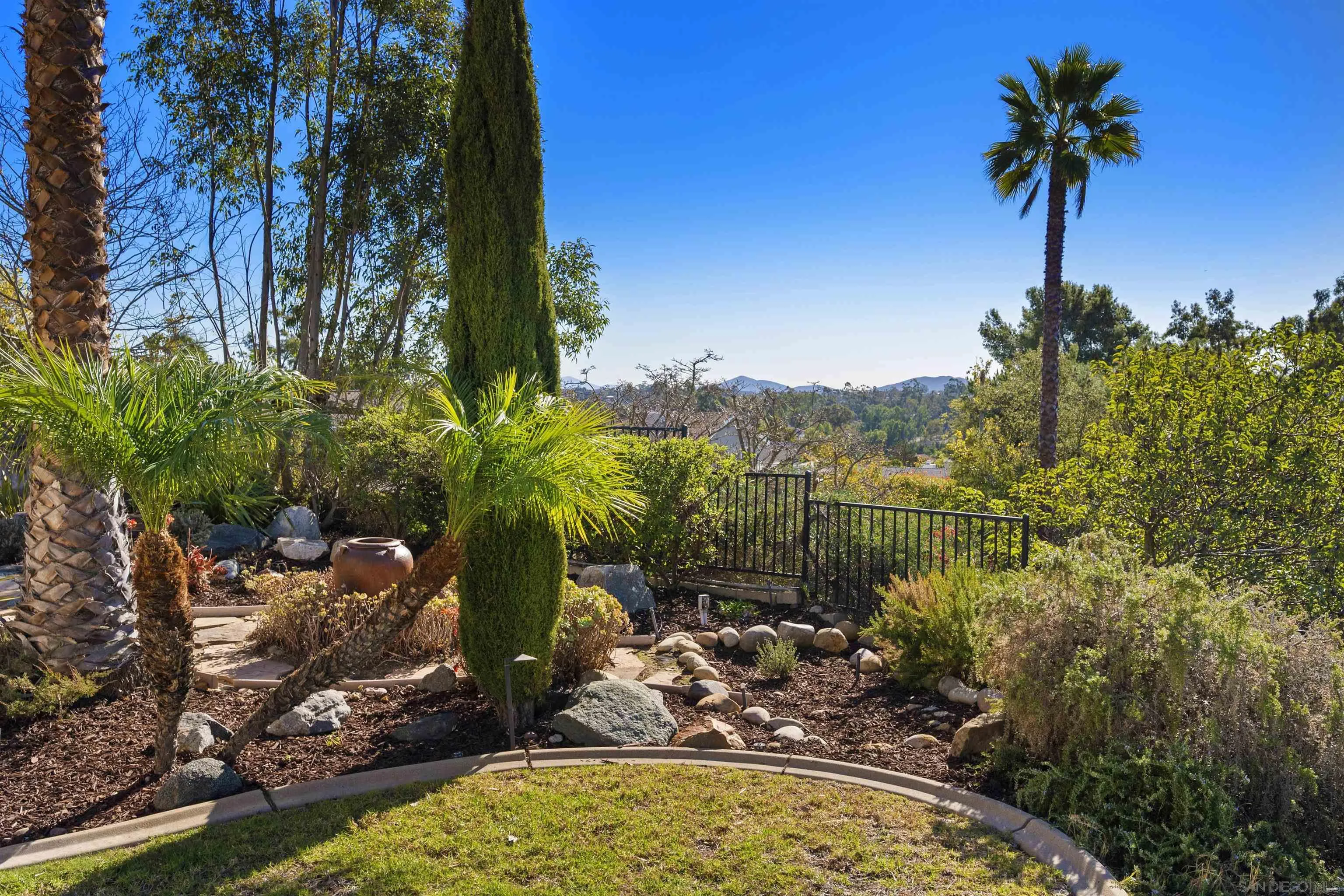 11767 Clearwood Ct