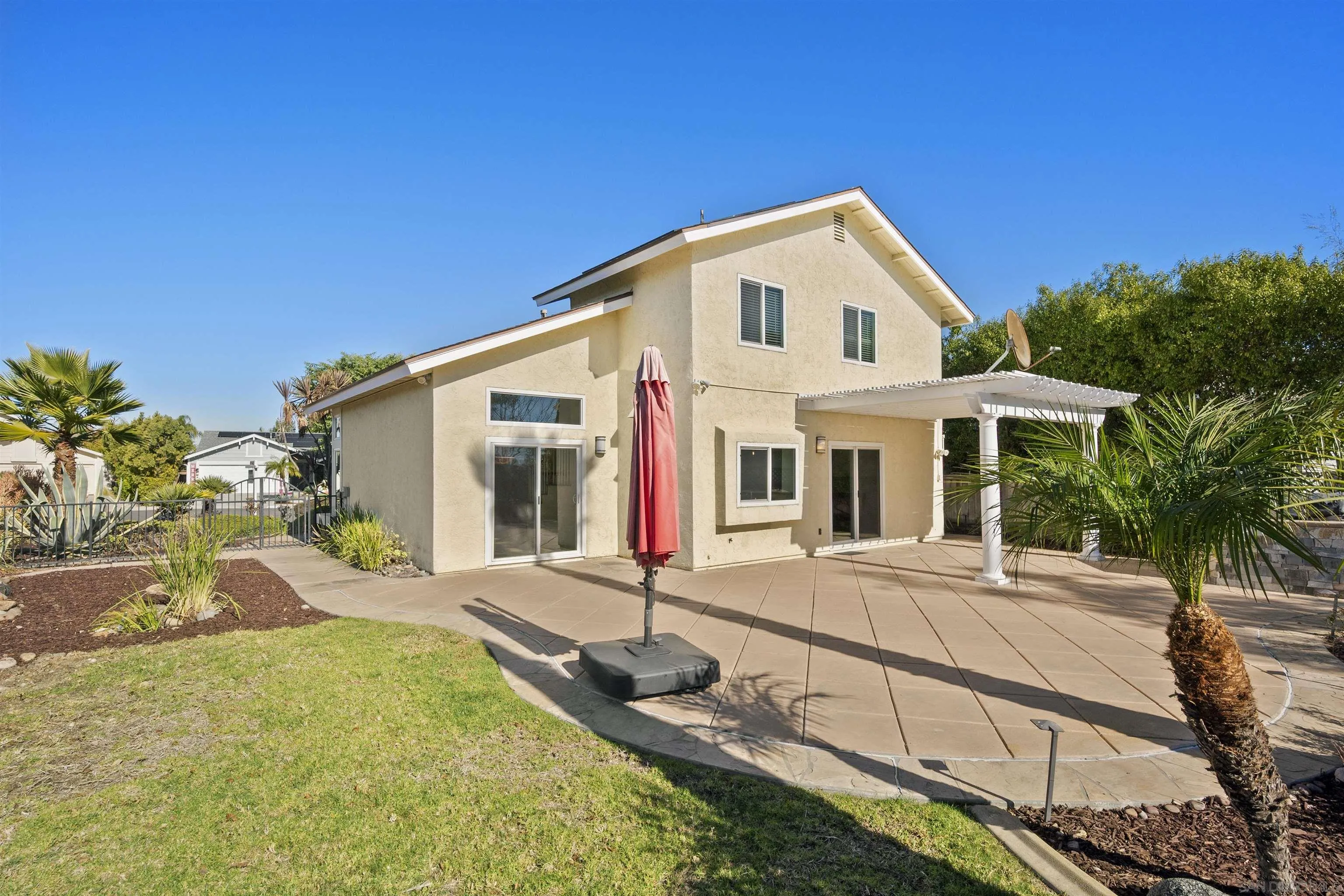 11767 Clearwood Ct