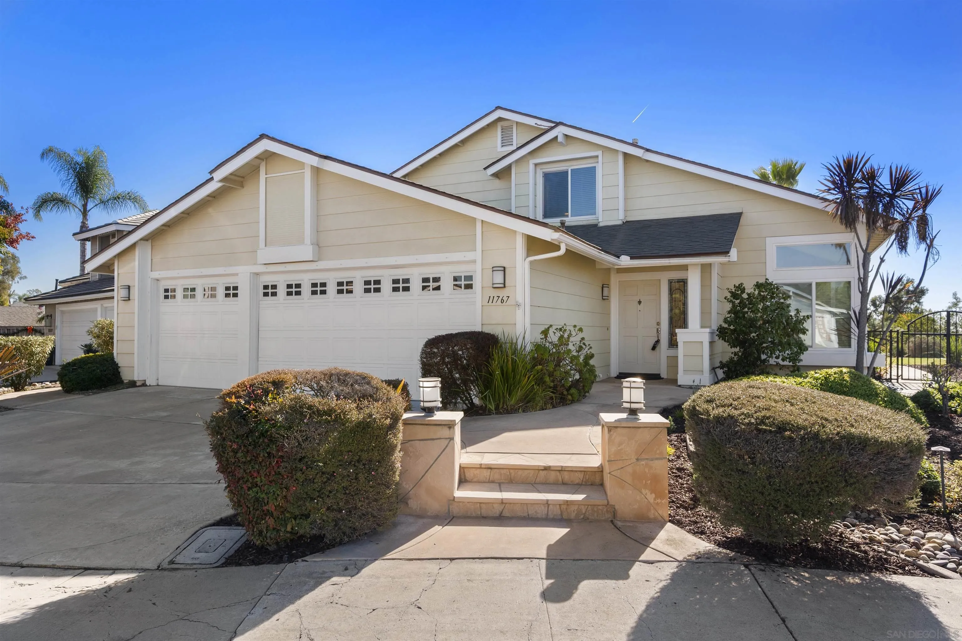 11767 Clearwood Ct