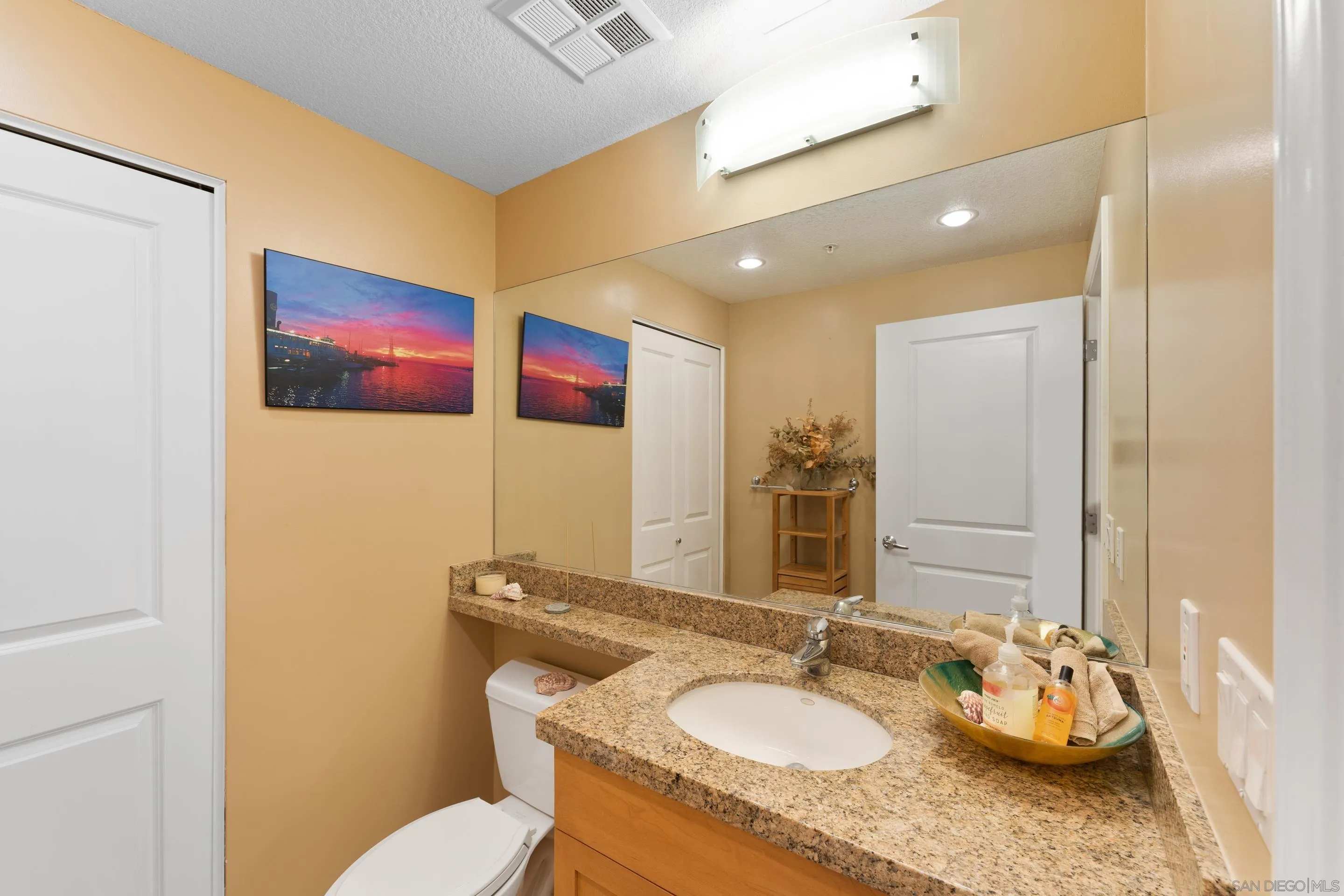 850 Beech St Unit 701