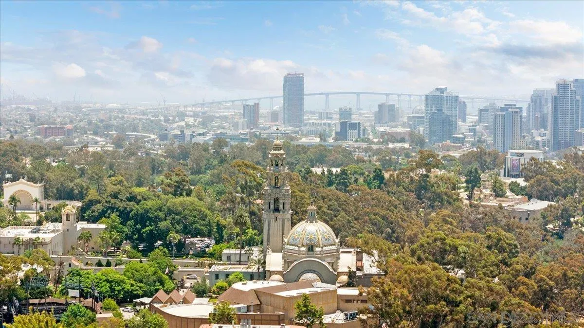 3211 5th Ave Unit 202