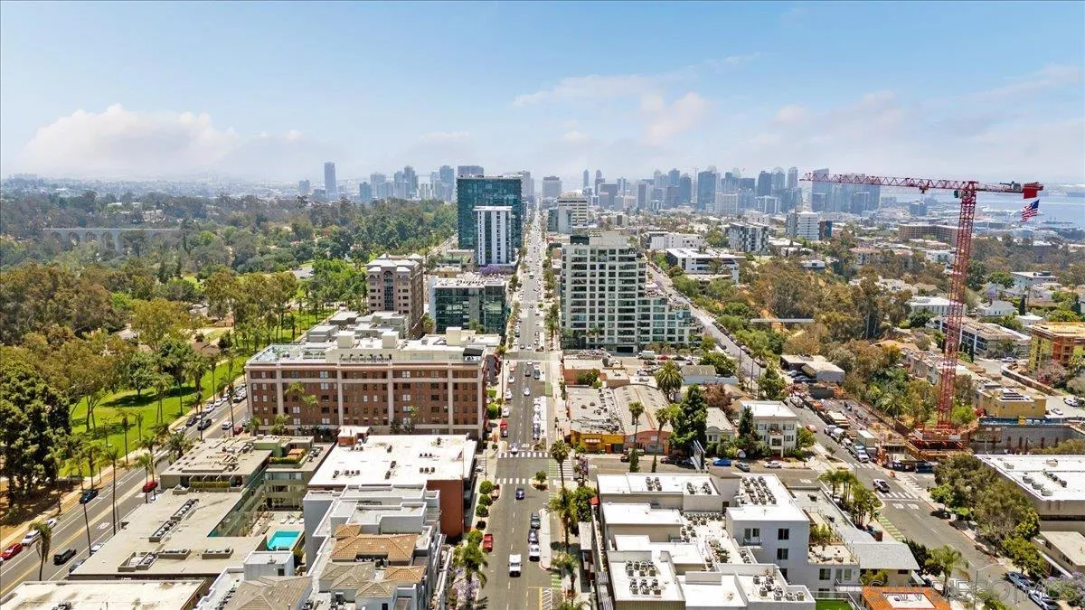 3211 5th Ave Unit 202