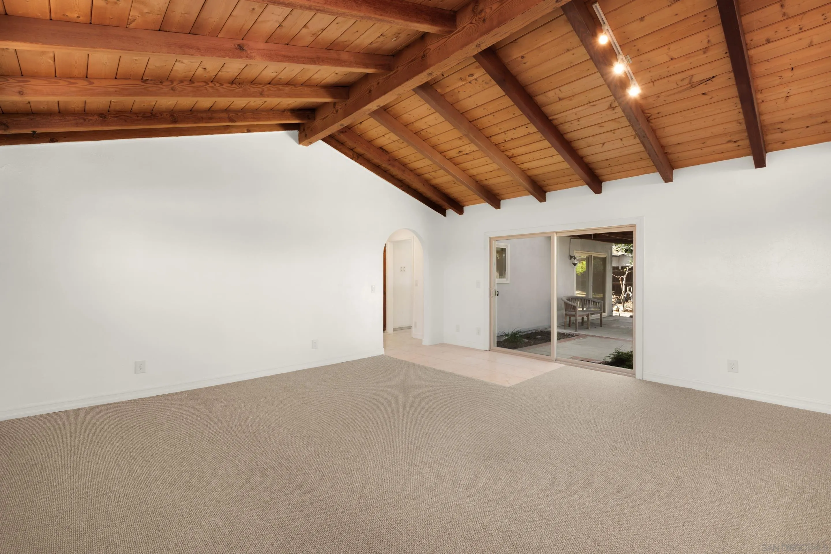 1475 Jasper Ct