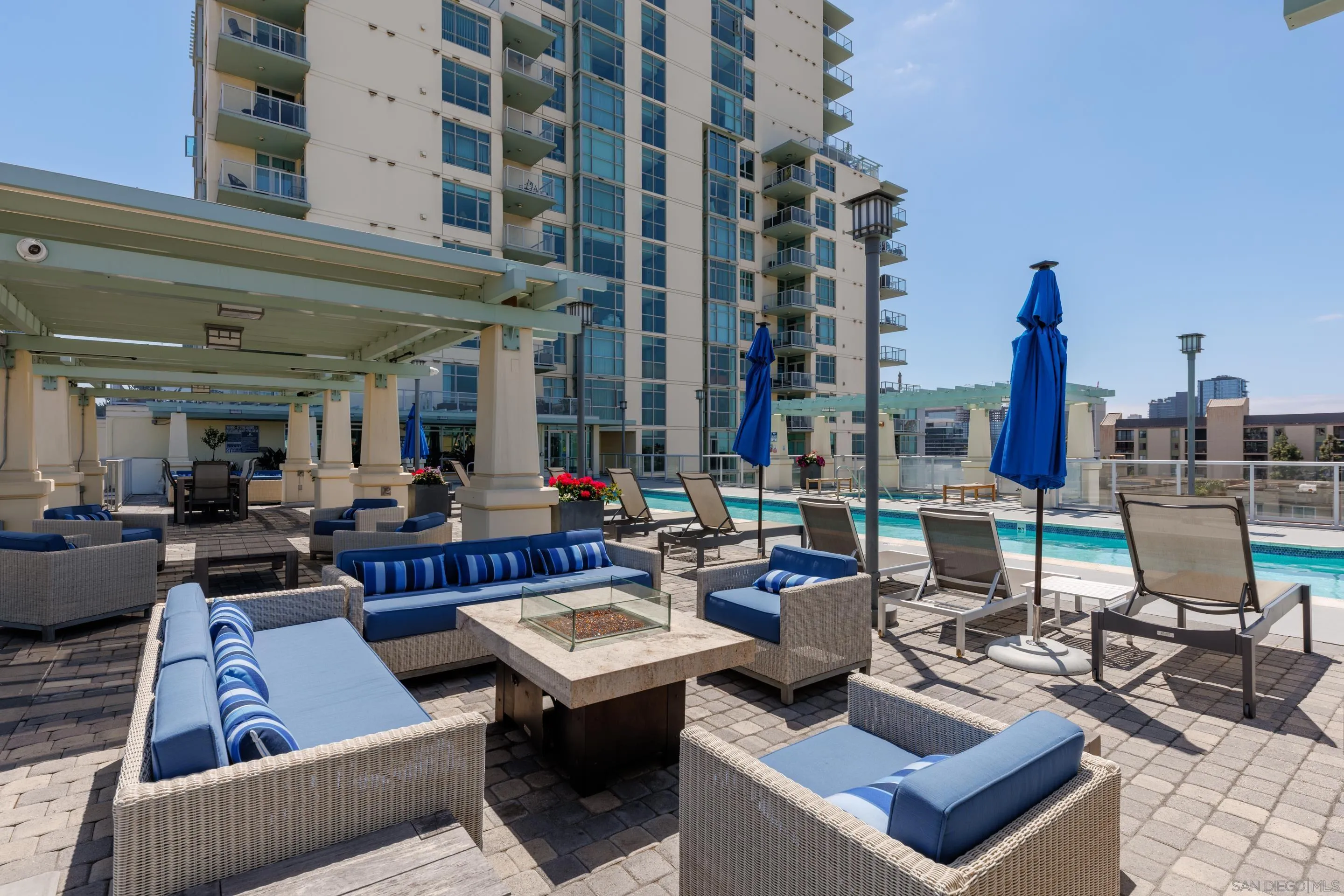 850 Beech St Unit 701