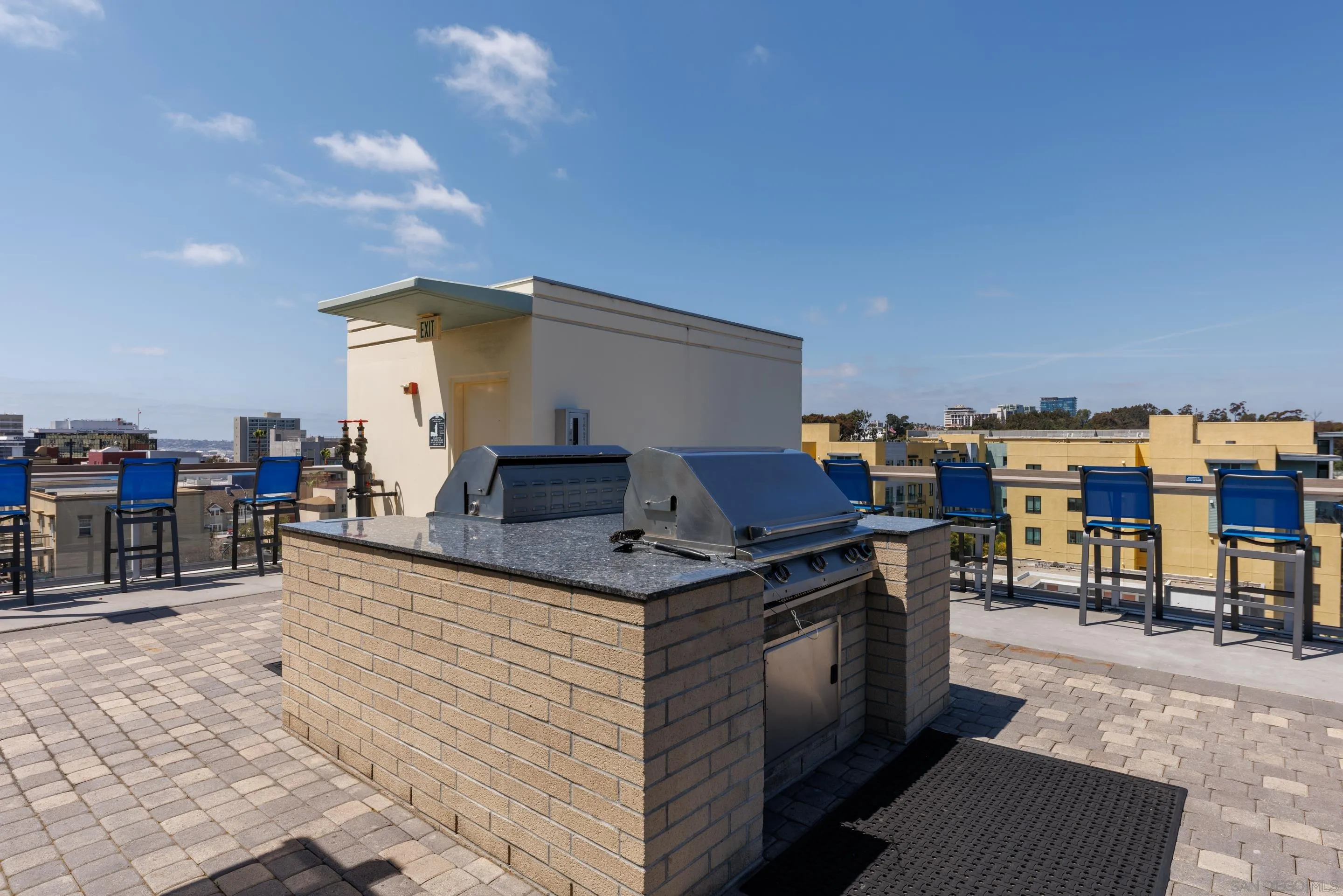 850 Beech St Unit 701