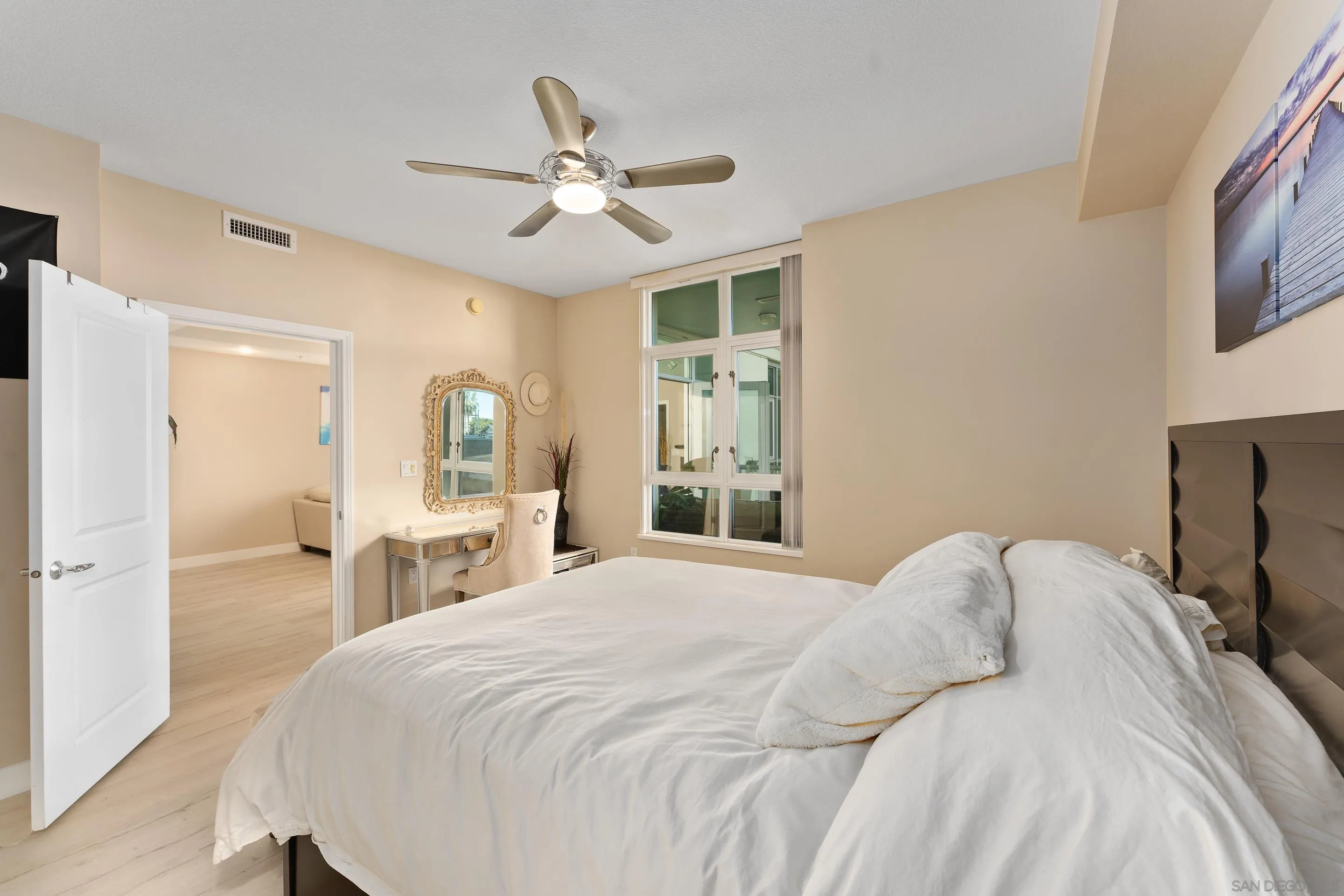 850 Beech St Unit 701