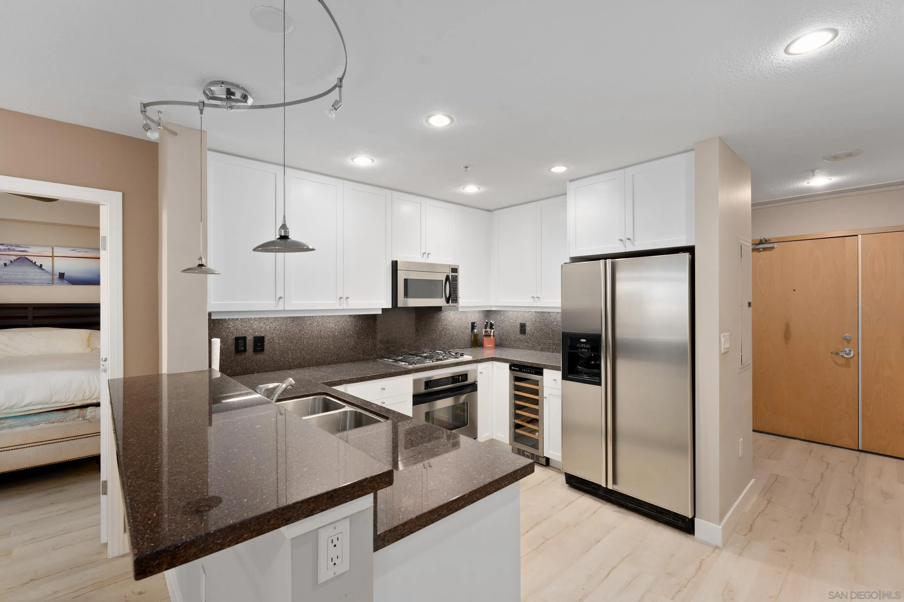 850 Beech St Unit 701