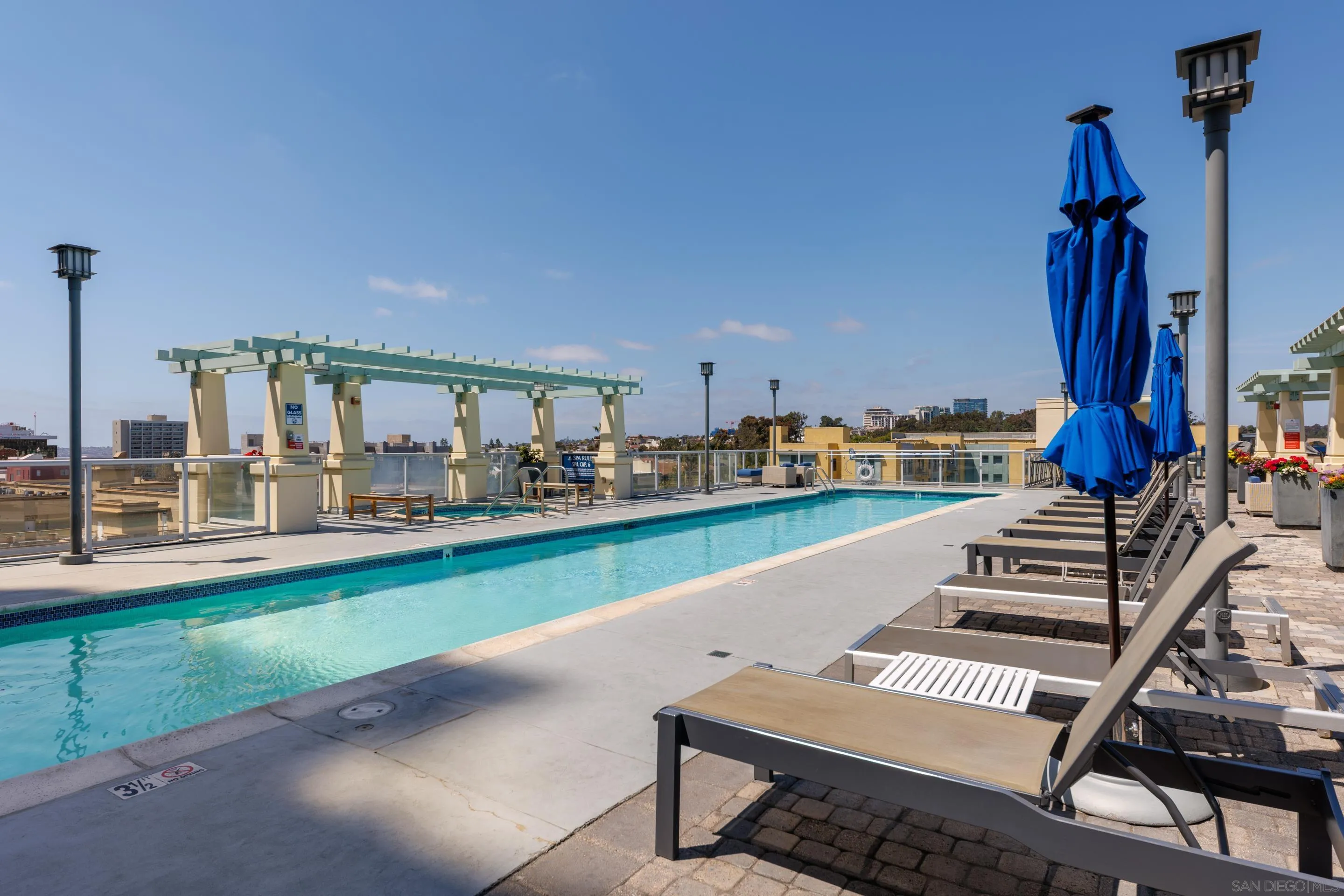 850 Beech St Unit 701