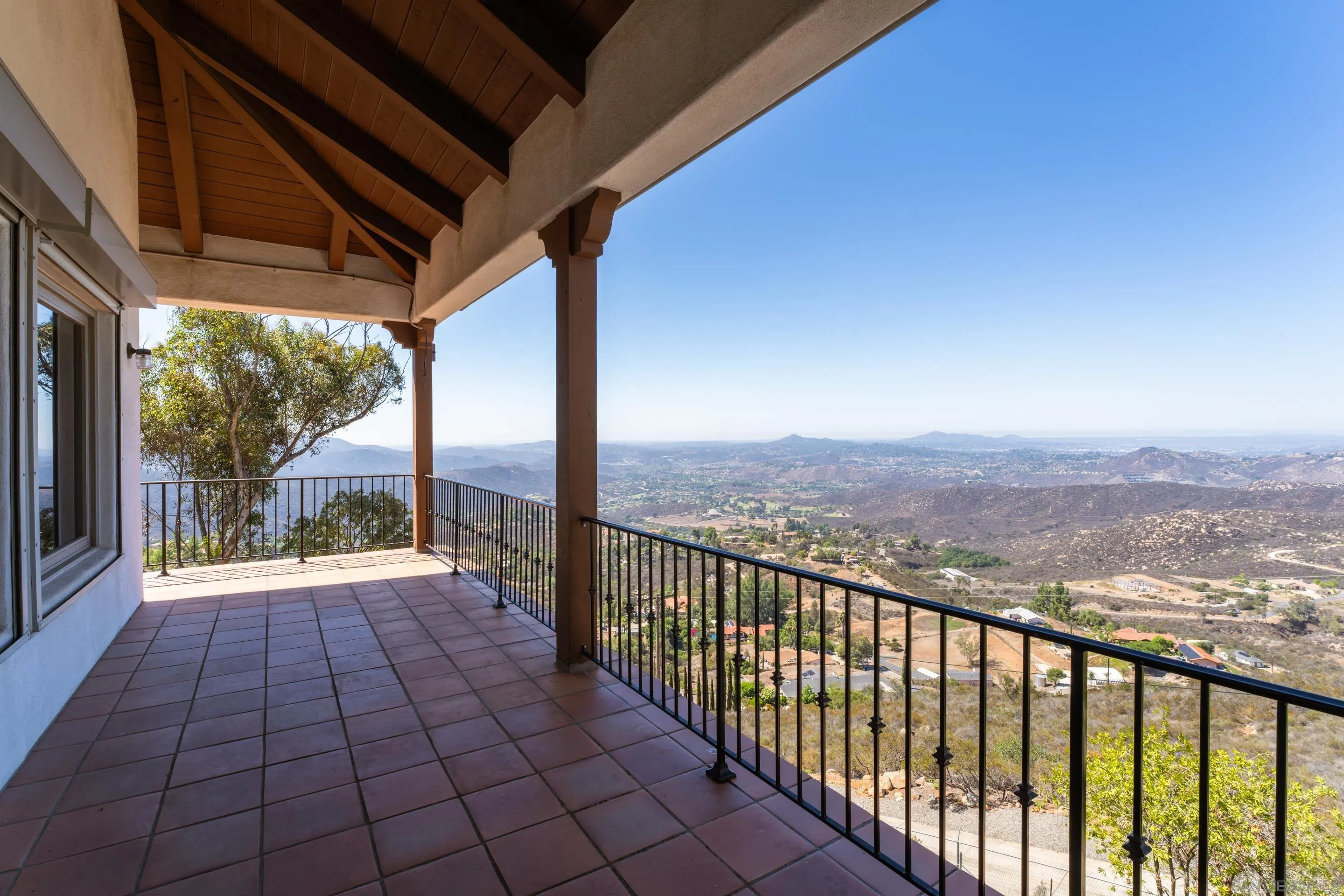 4029 Alta Loma Dr