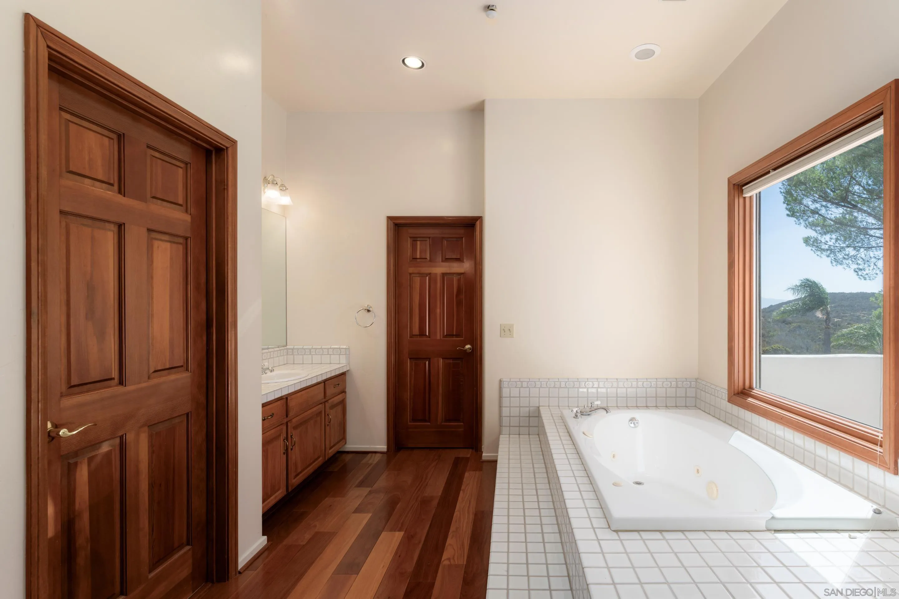 4029 Alta Loma Dr