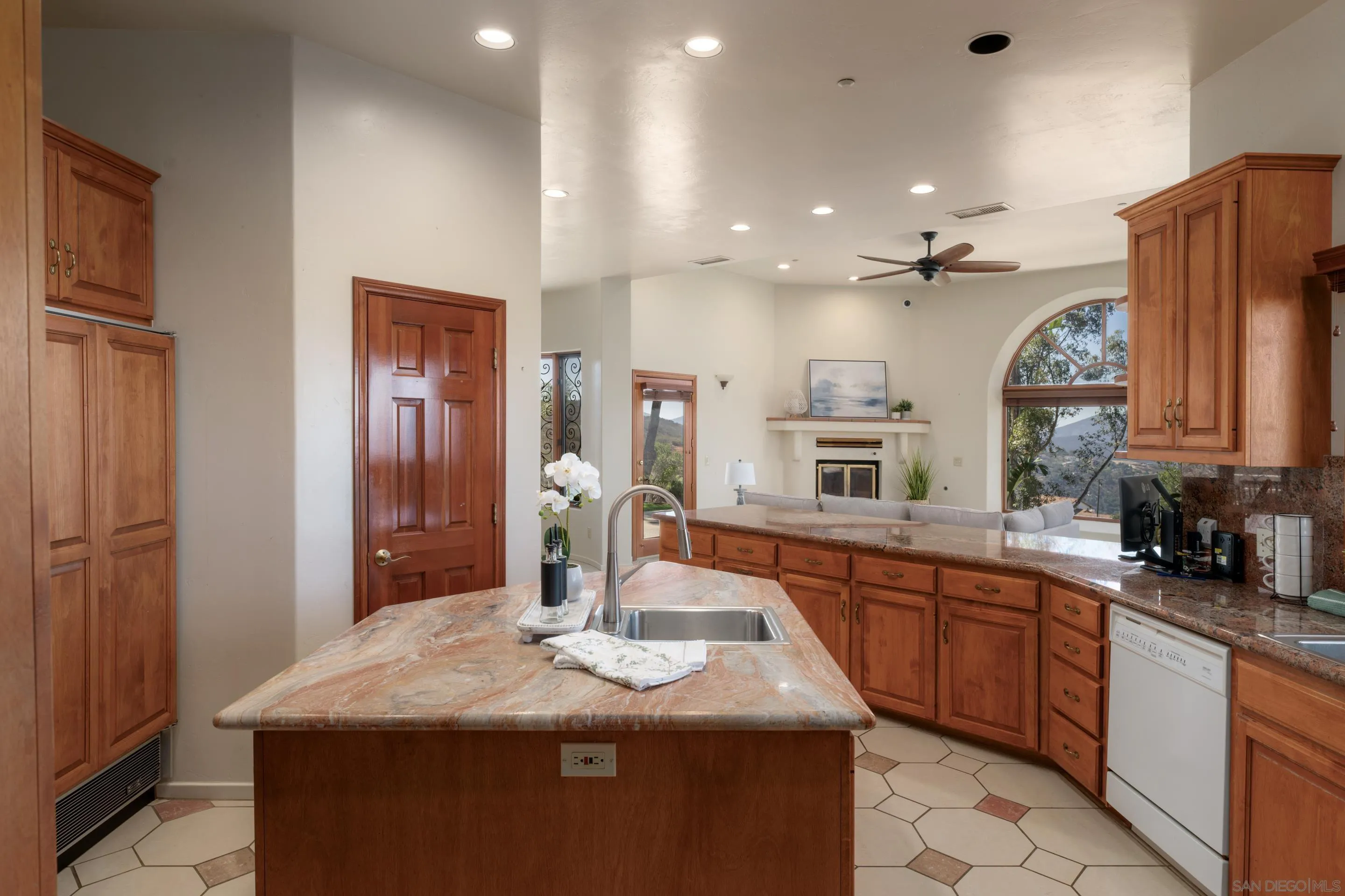 4029 Alta Loma Dr