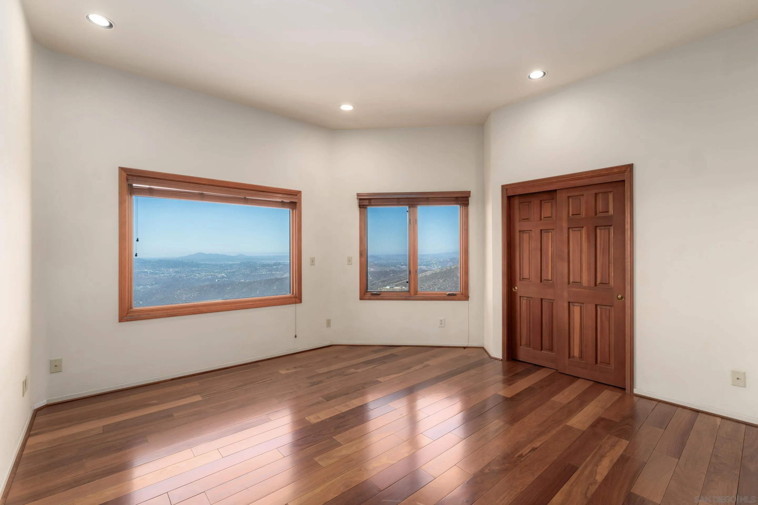 4029 Alta Loma Dr